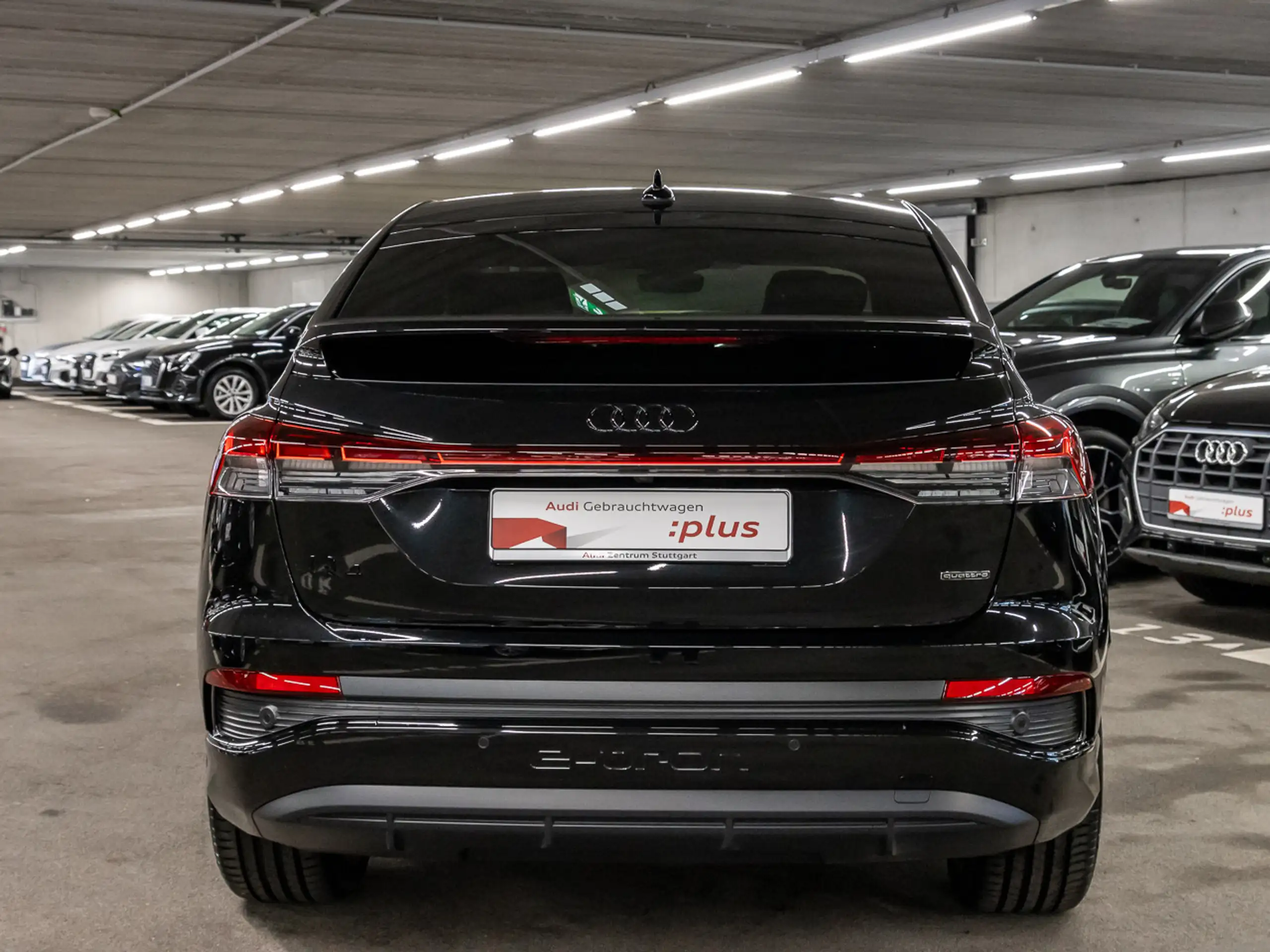 Audi - Q4 e-tron