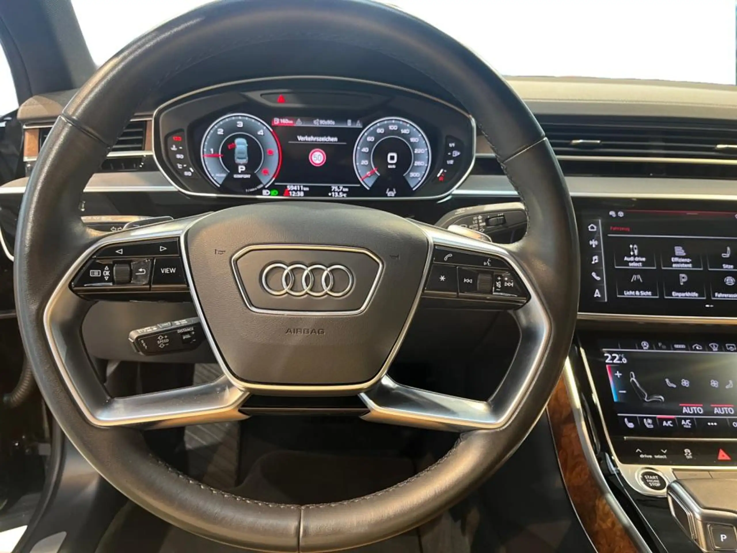 Audi - A8