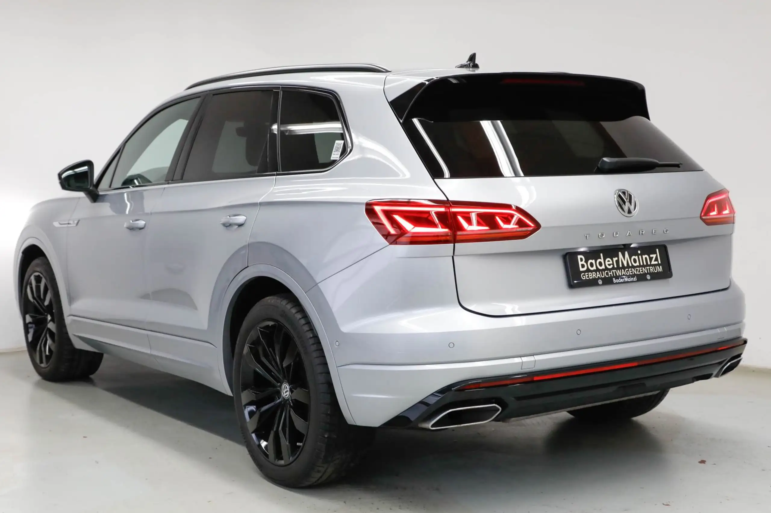 Volkswagen - Touareg