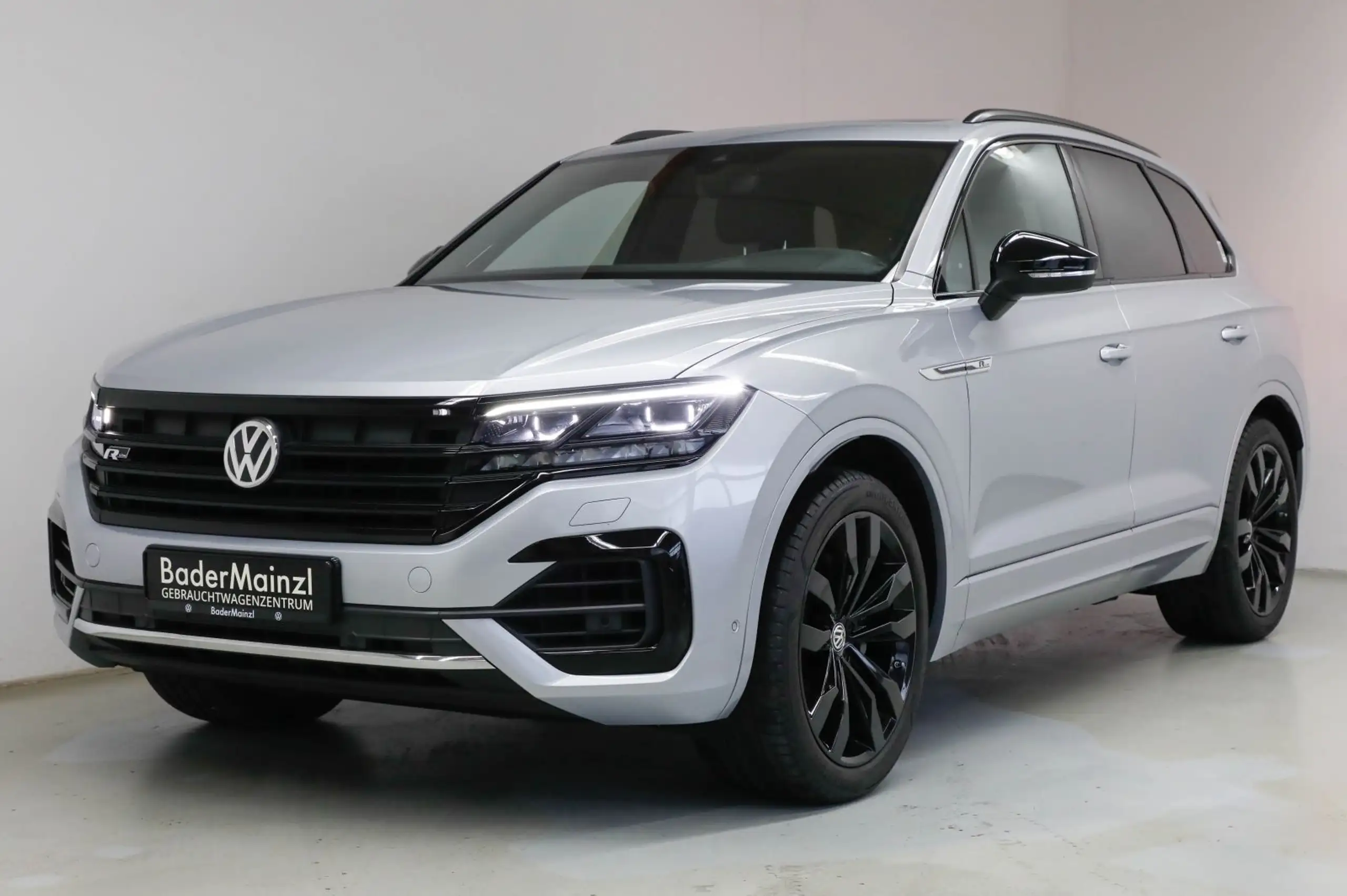 Volkswagen - Touareg