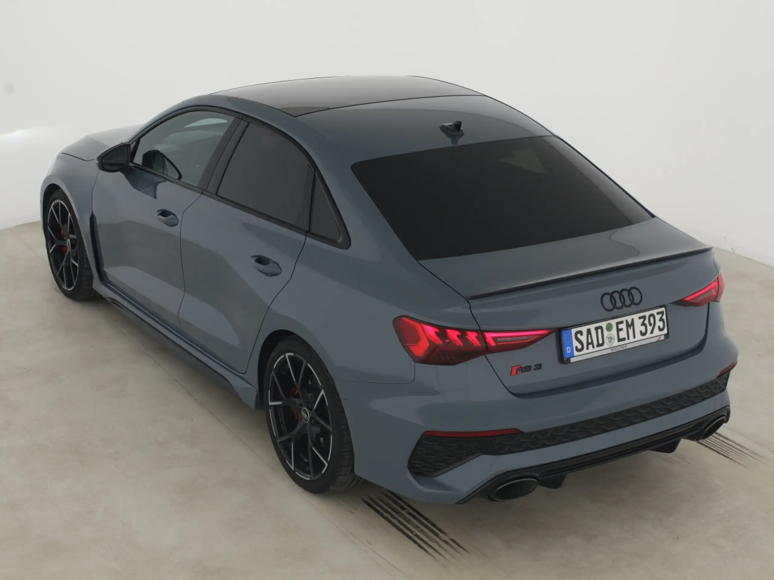 Audi - RS3