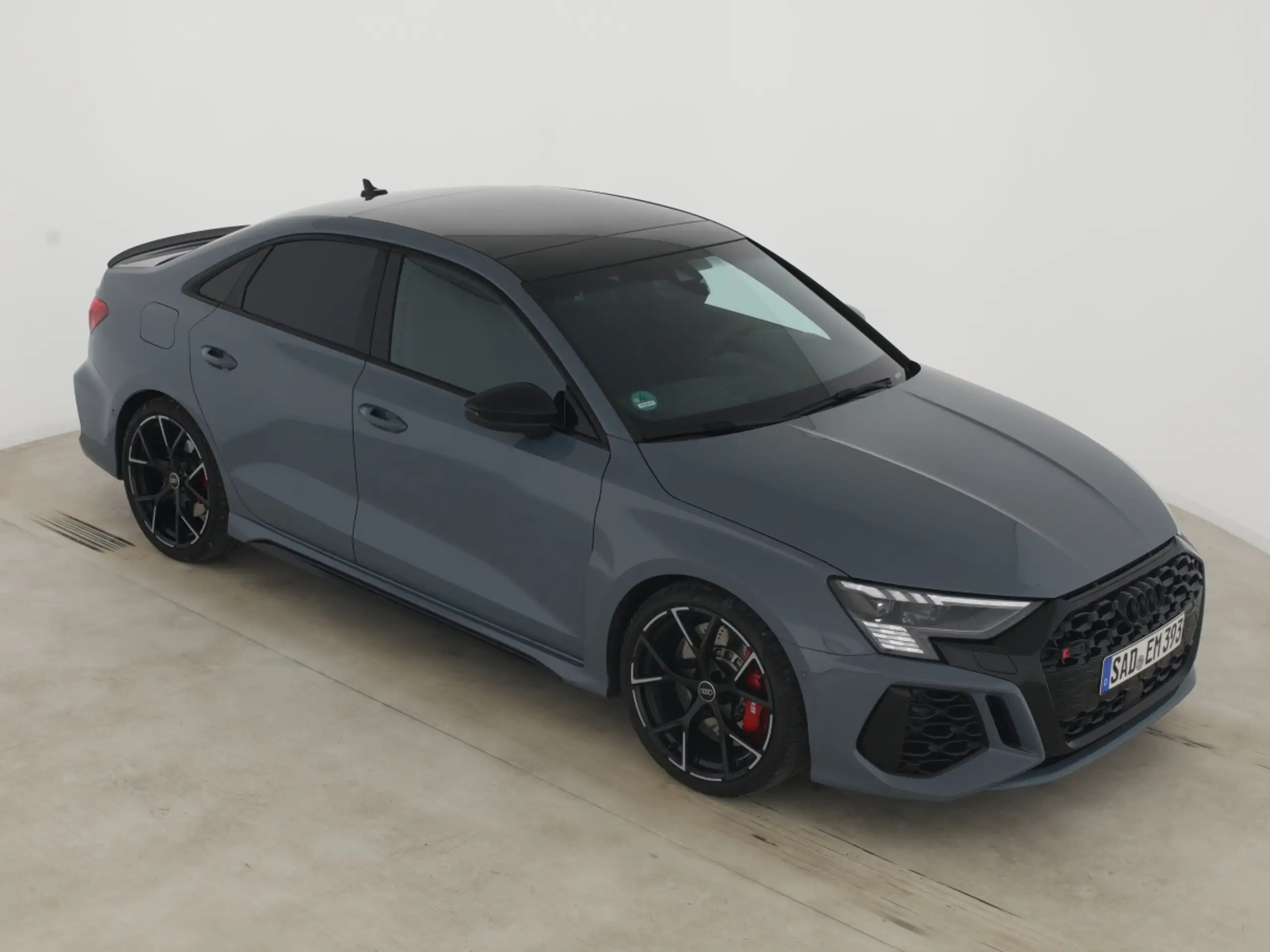 Audi - RS3