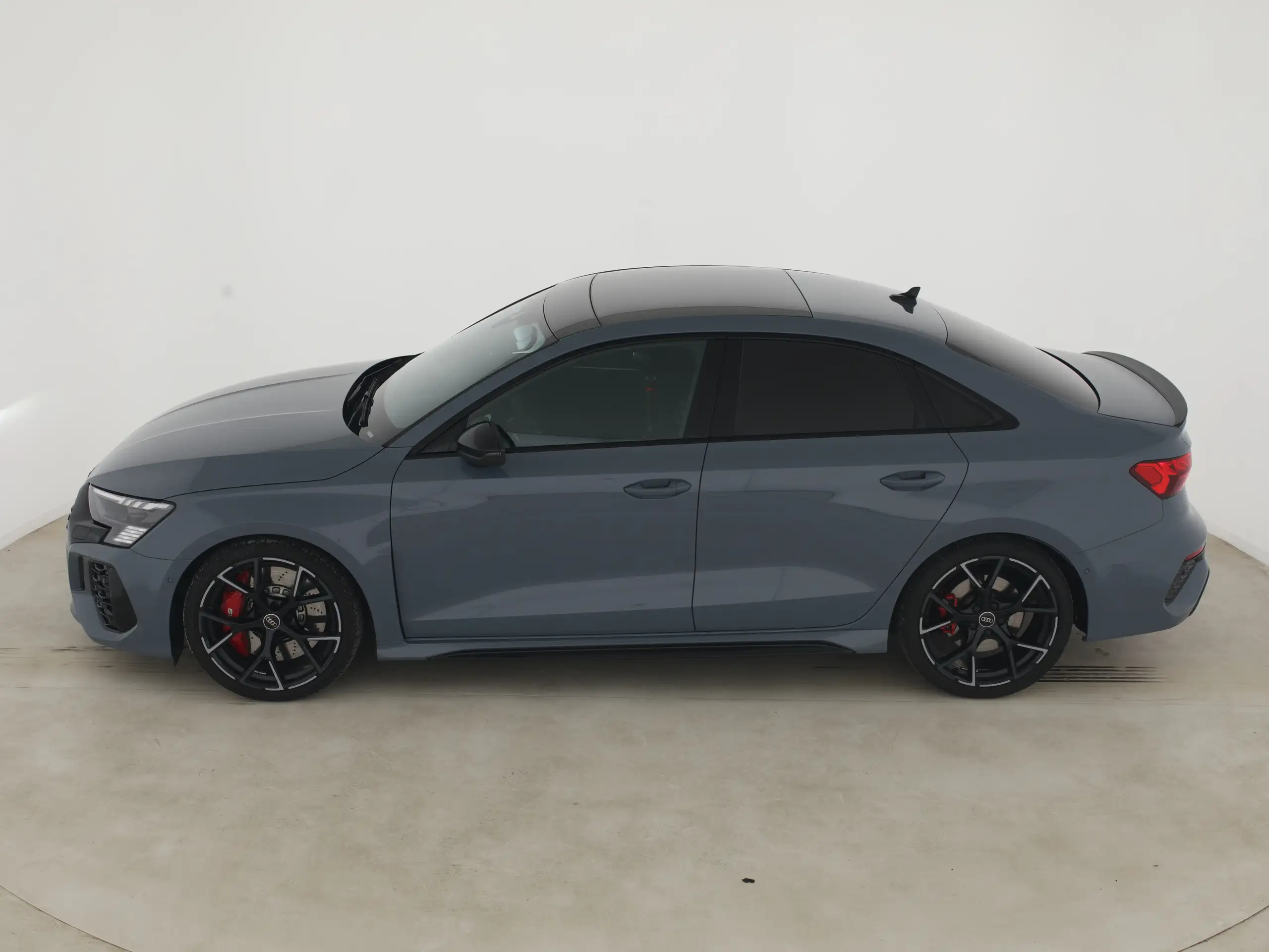 Audi - RS3