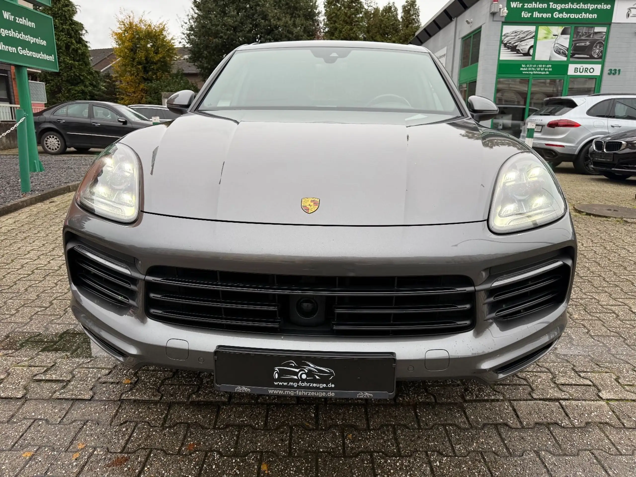 Porsche - Cayenne