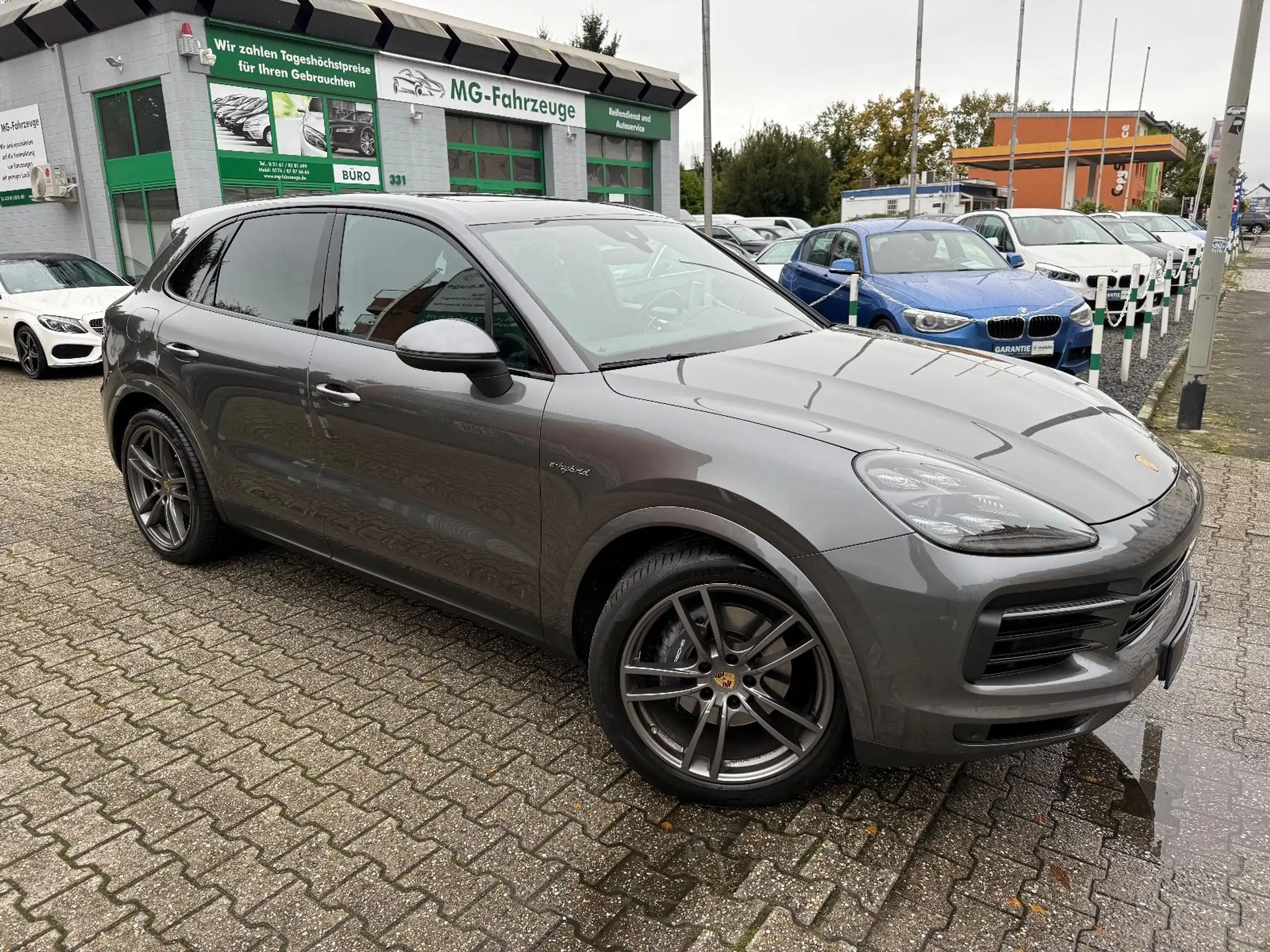 Porsche - Cayenne