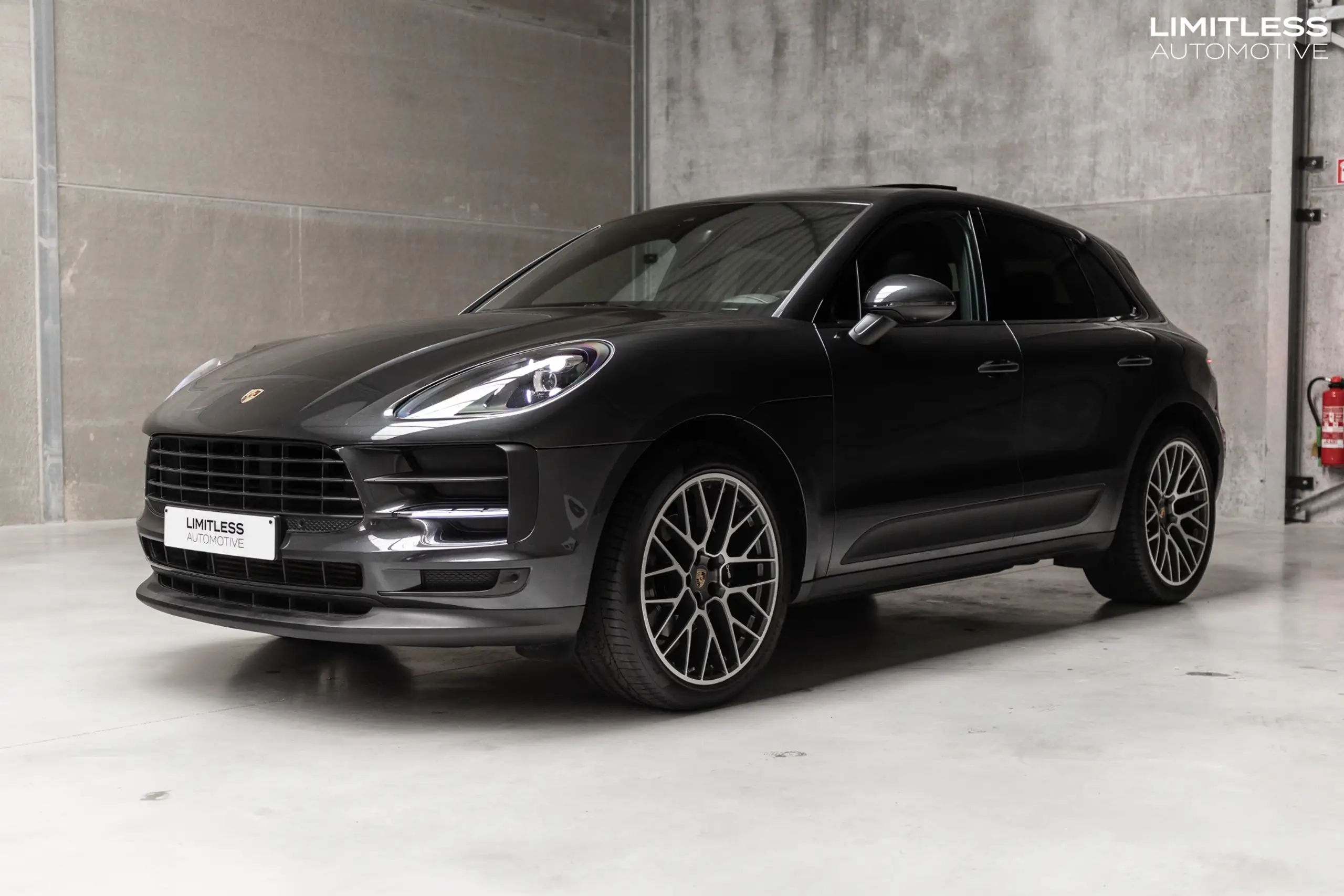 Porsche - Macan