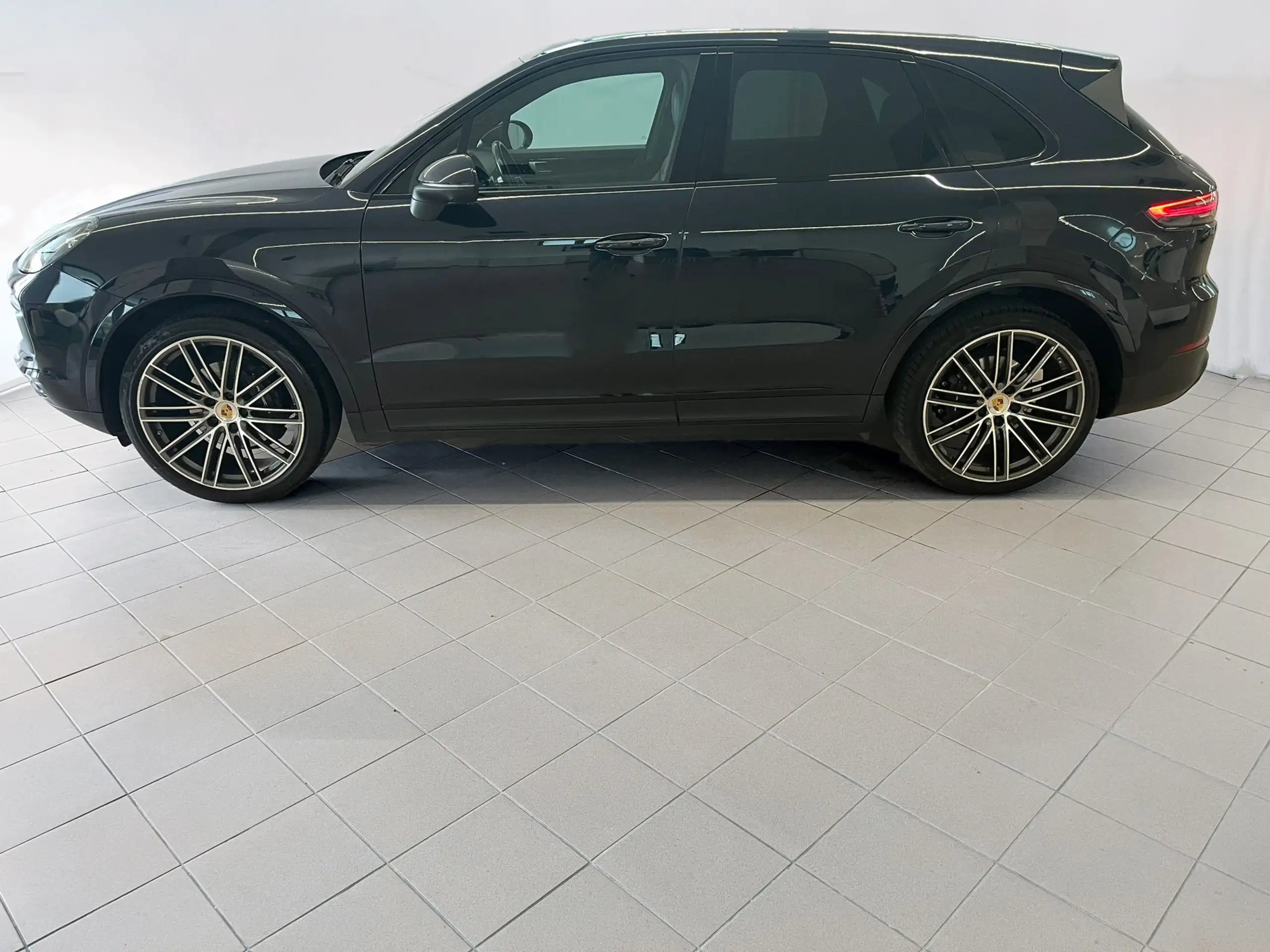 Porsche - Cayenne