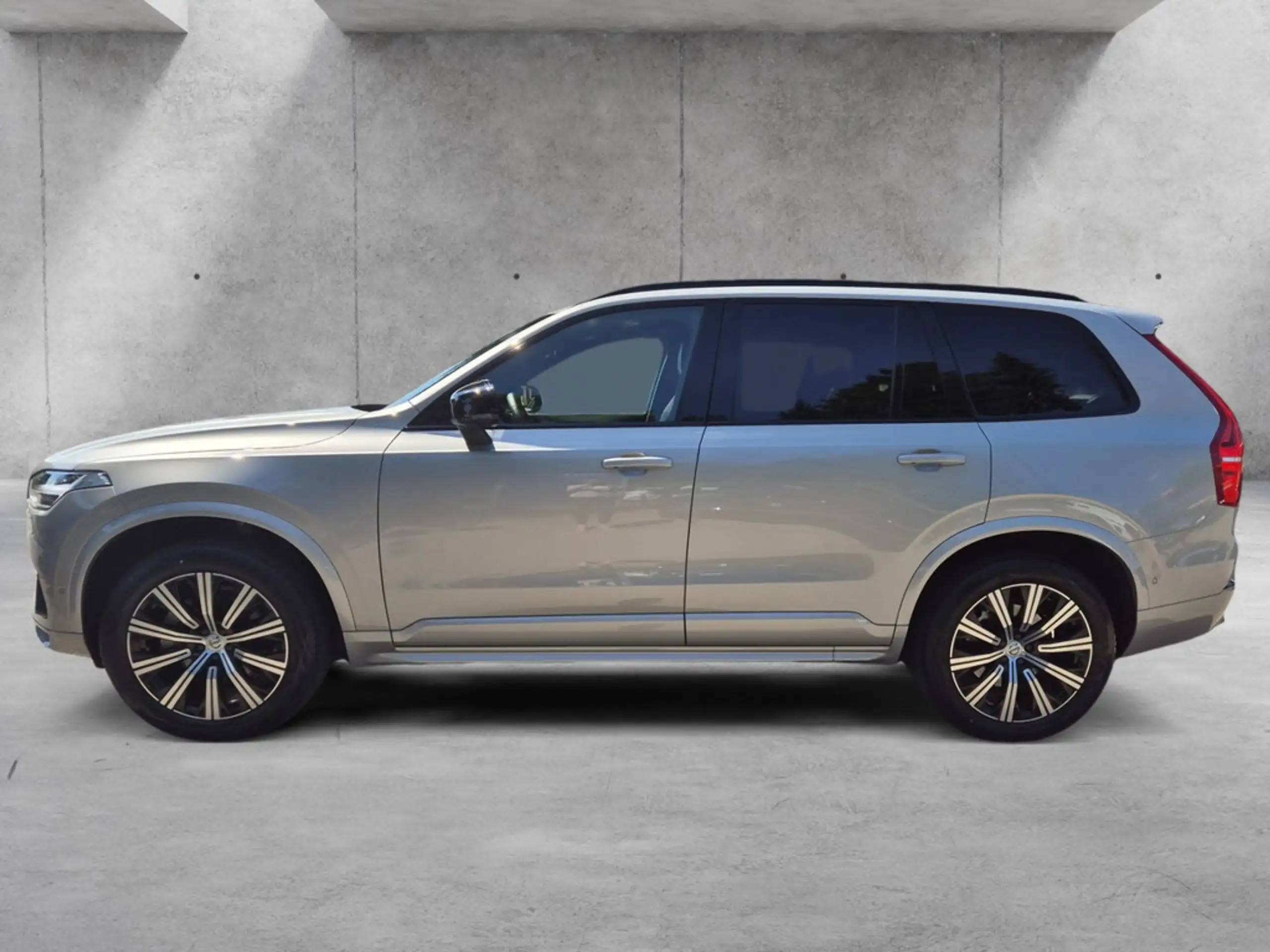 Volvo - XC90