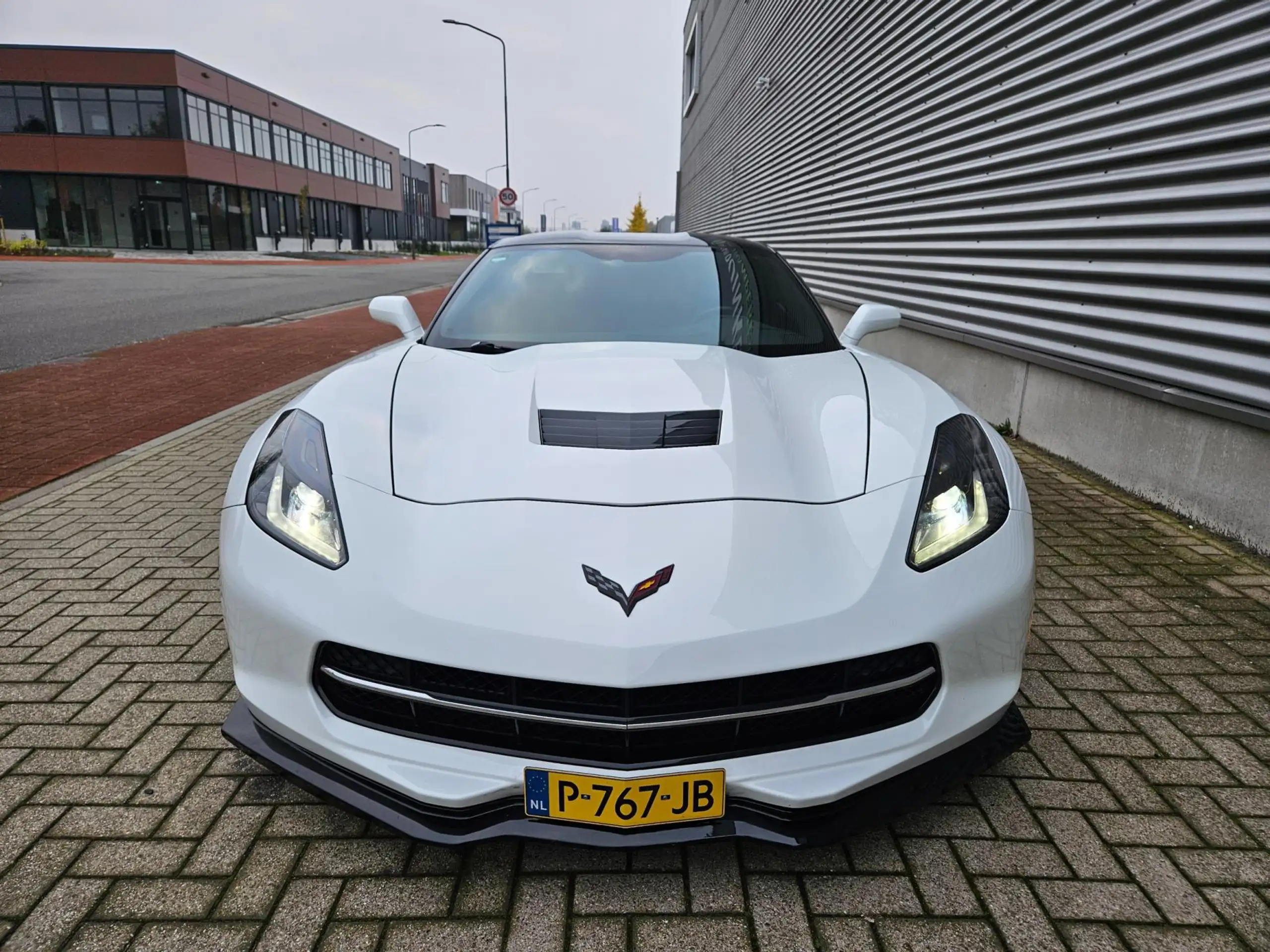 Chevrolet - Corvette