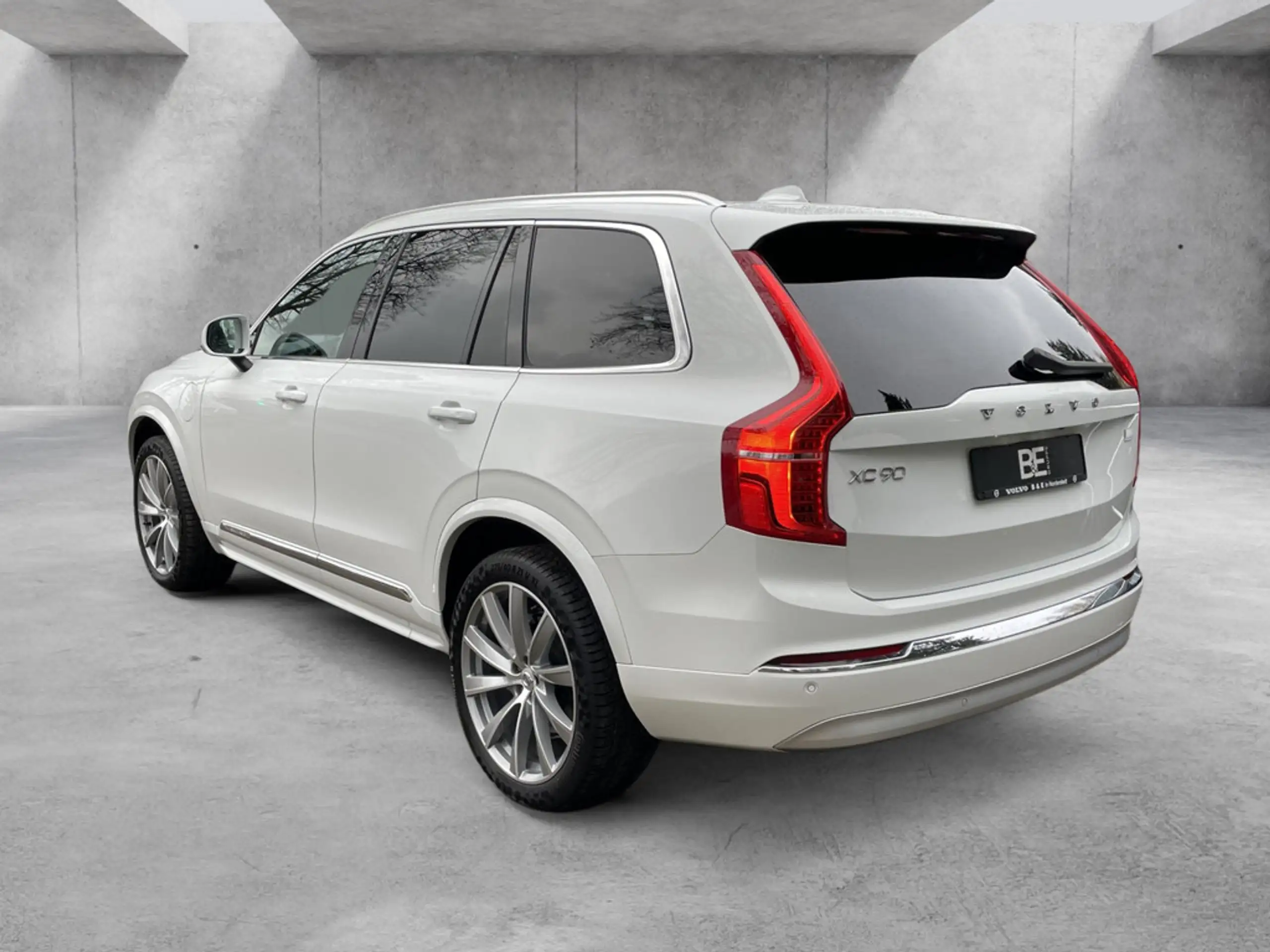 Volvo - XC90