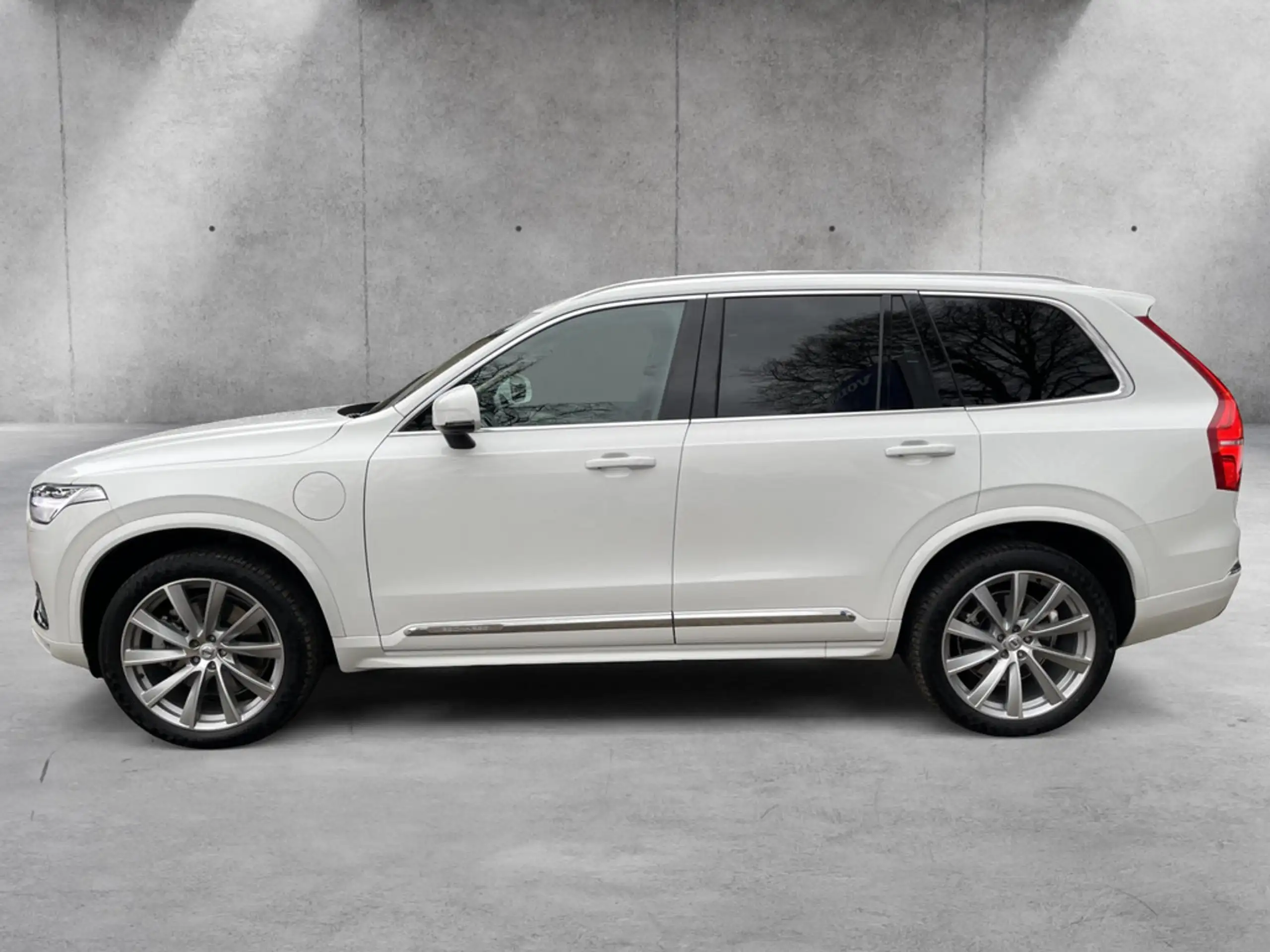 Volvo - XC90