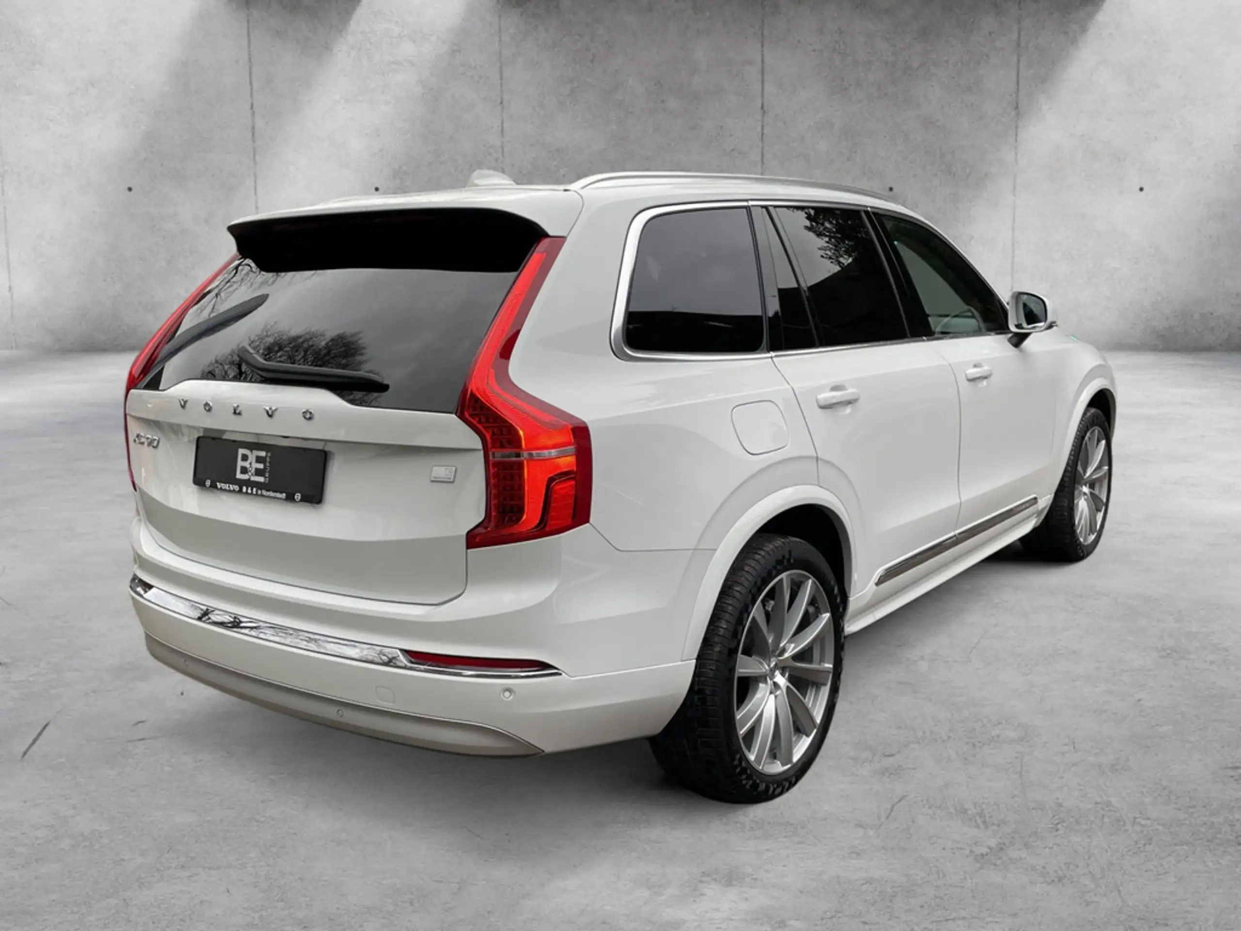 Volvo - XC90