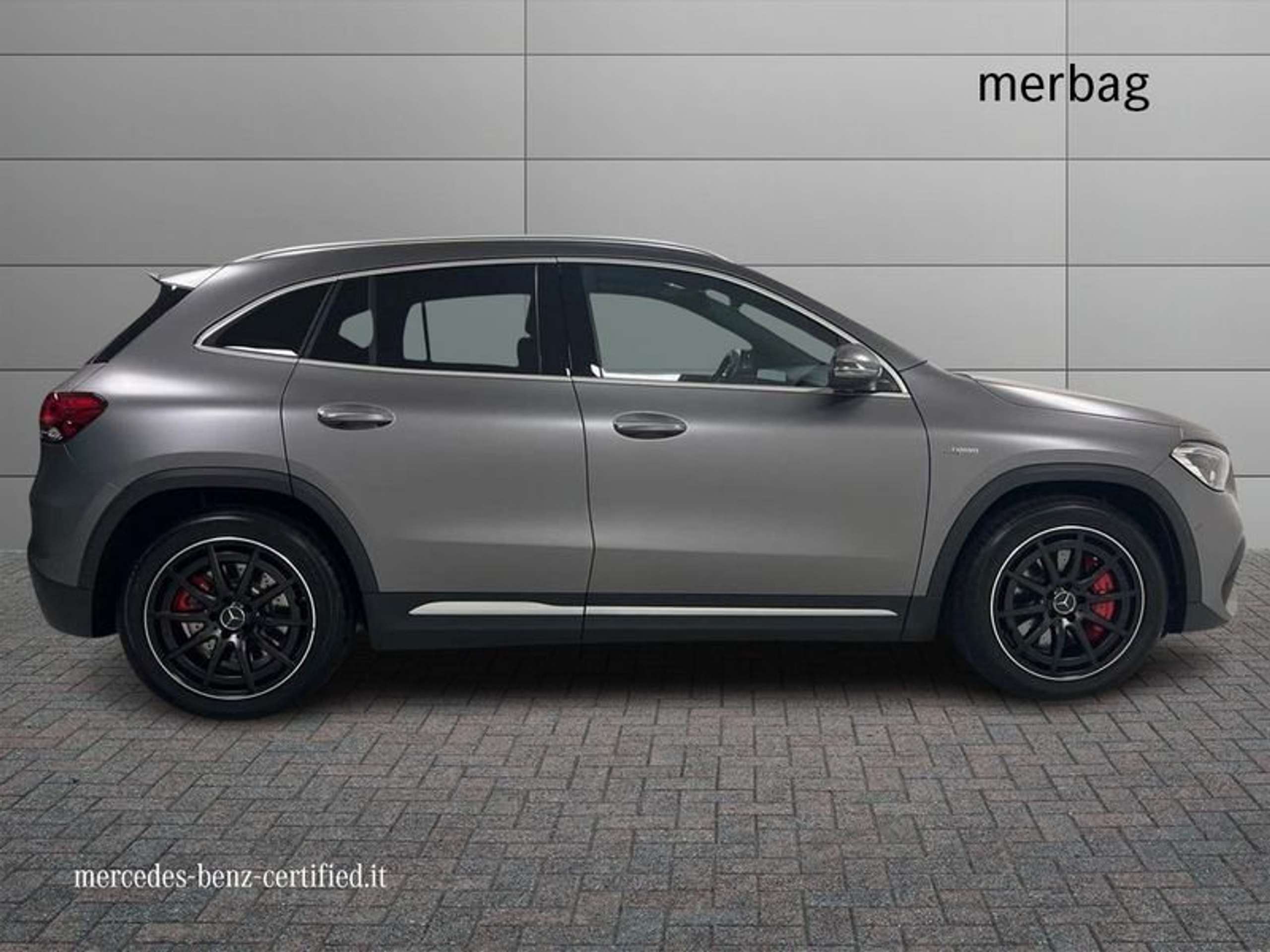 Mercedes-Benz - GLA 35 AMG