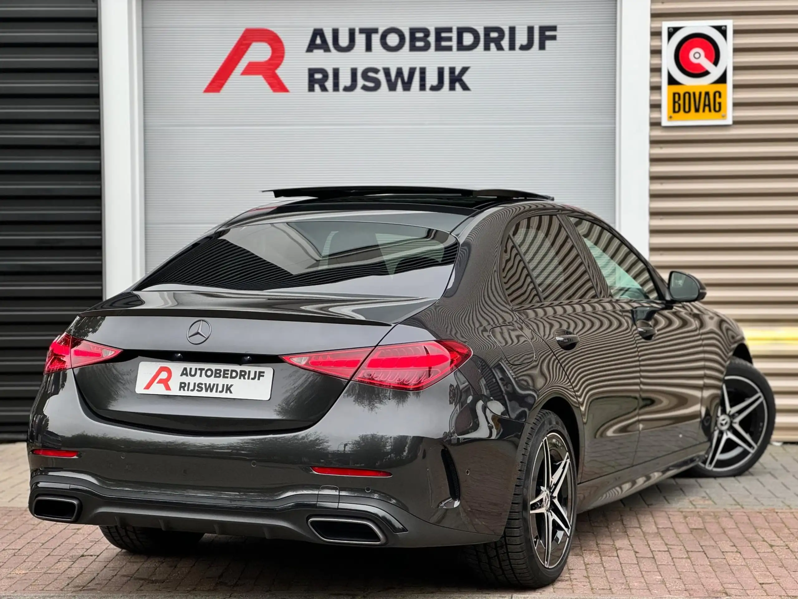 Mercedes-Benz - C 300