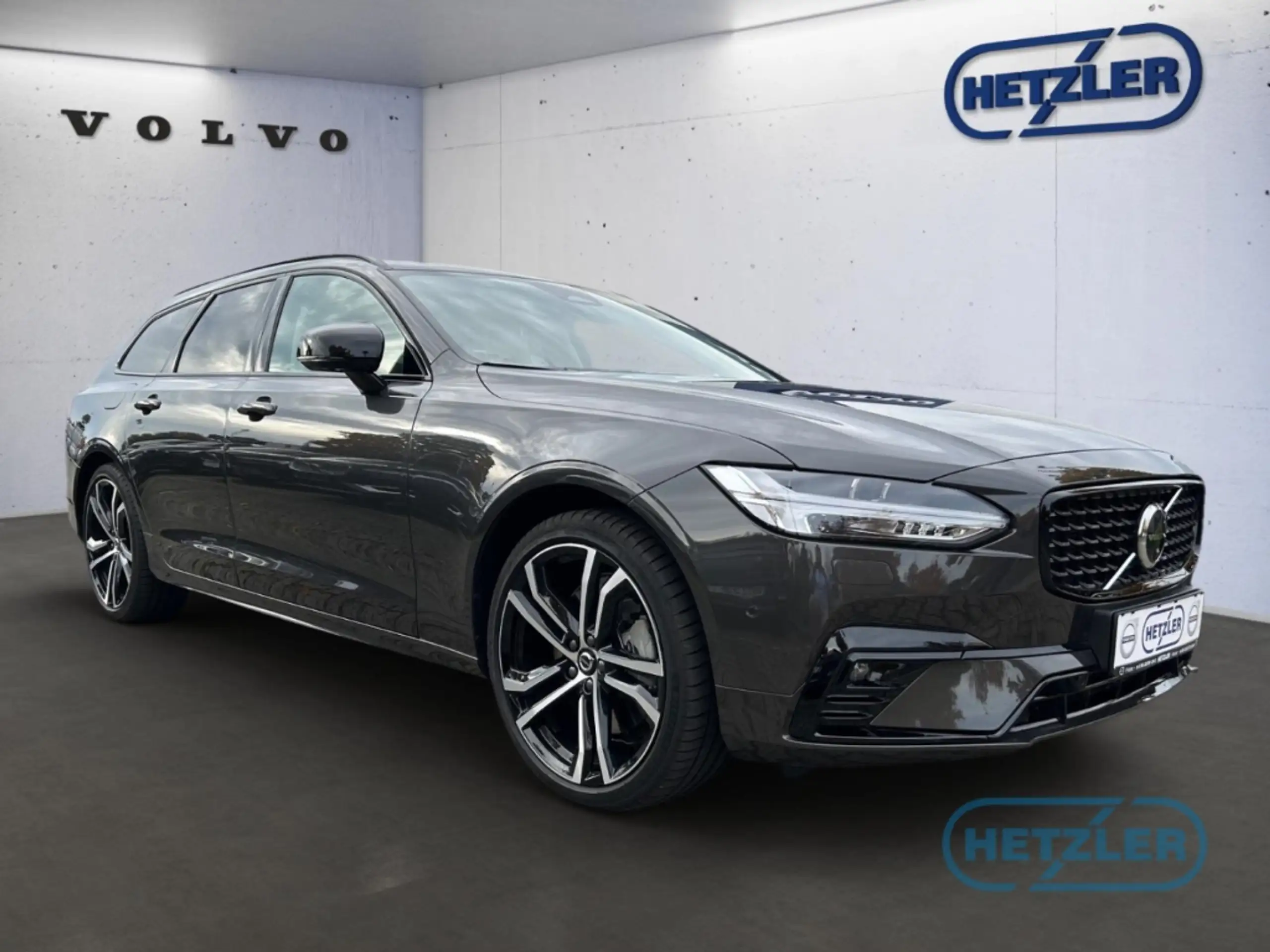 Volvo - V90