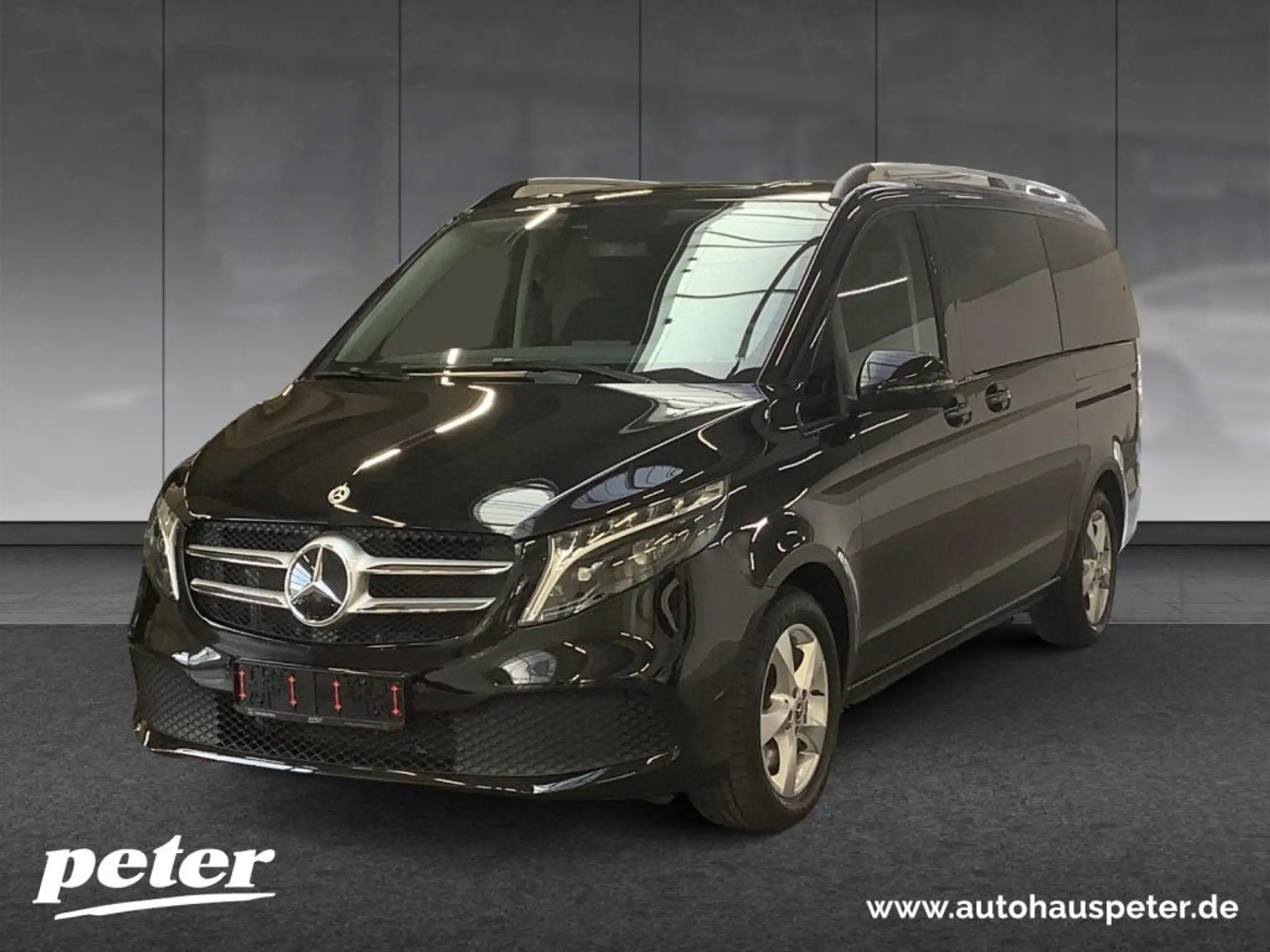 Mercedes-Benz - V 250