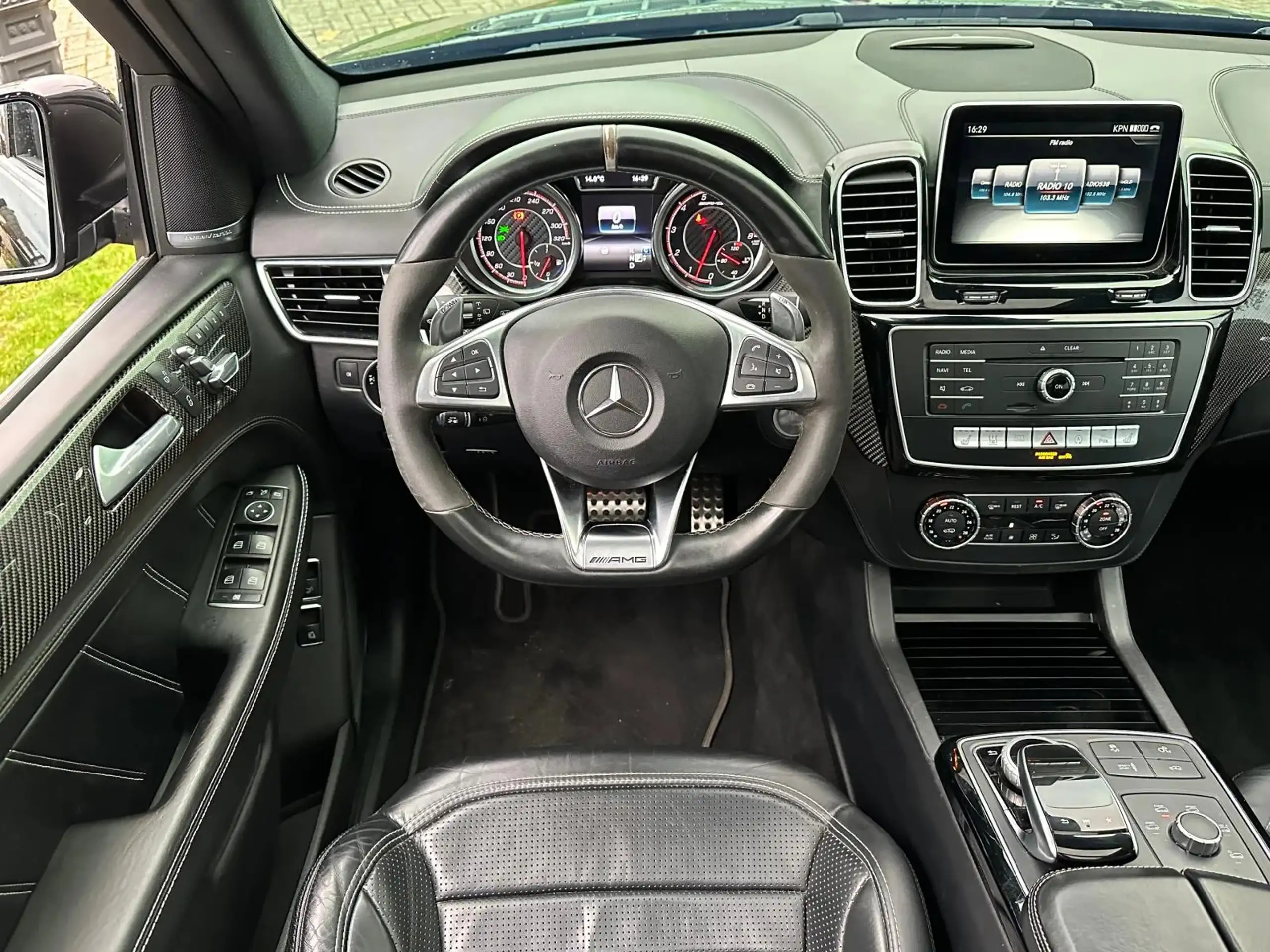 Mercedes-Benz - GLE 63 AMG