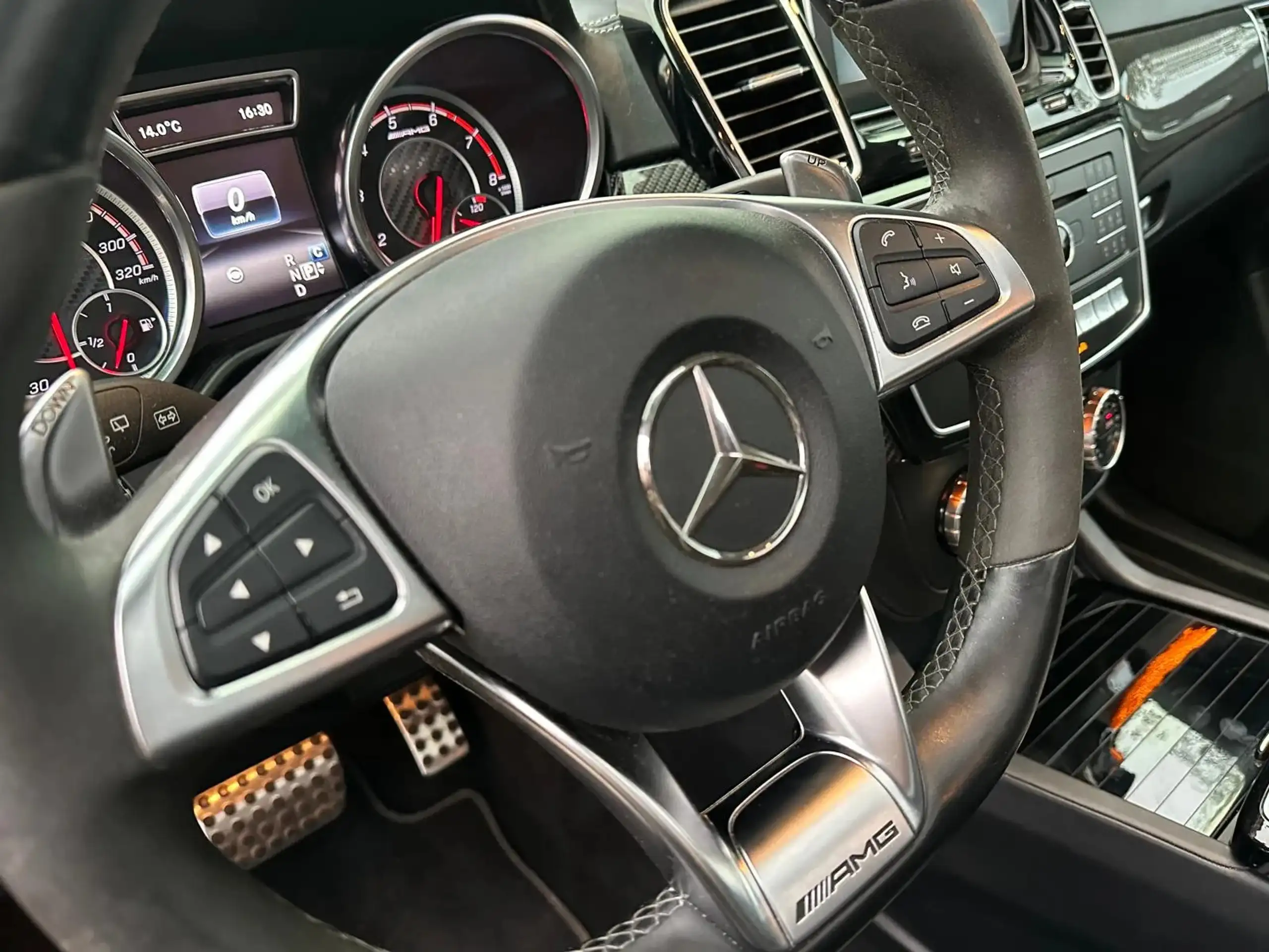 Mercedes-Benz - GLE 63 AMG