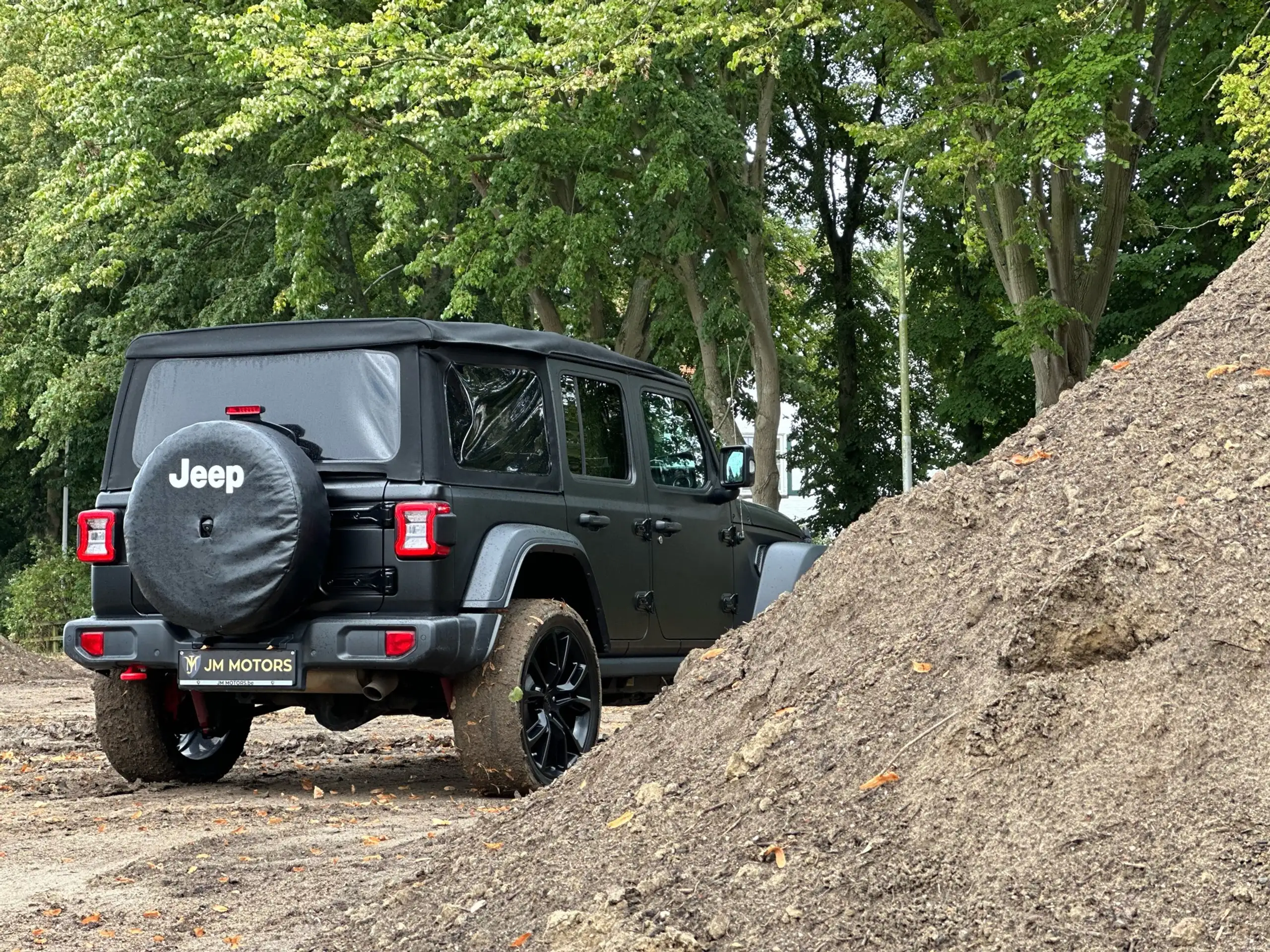 Jeep - Wrangler