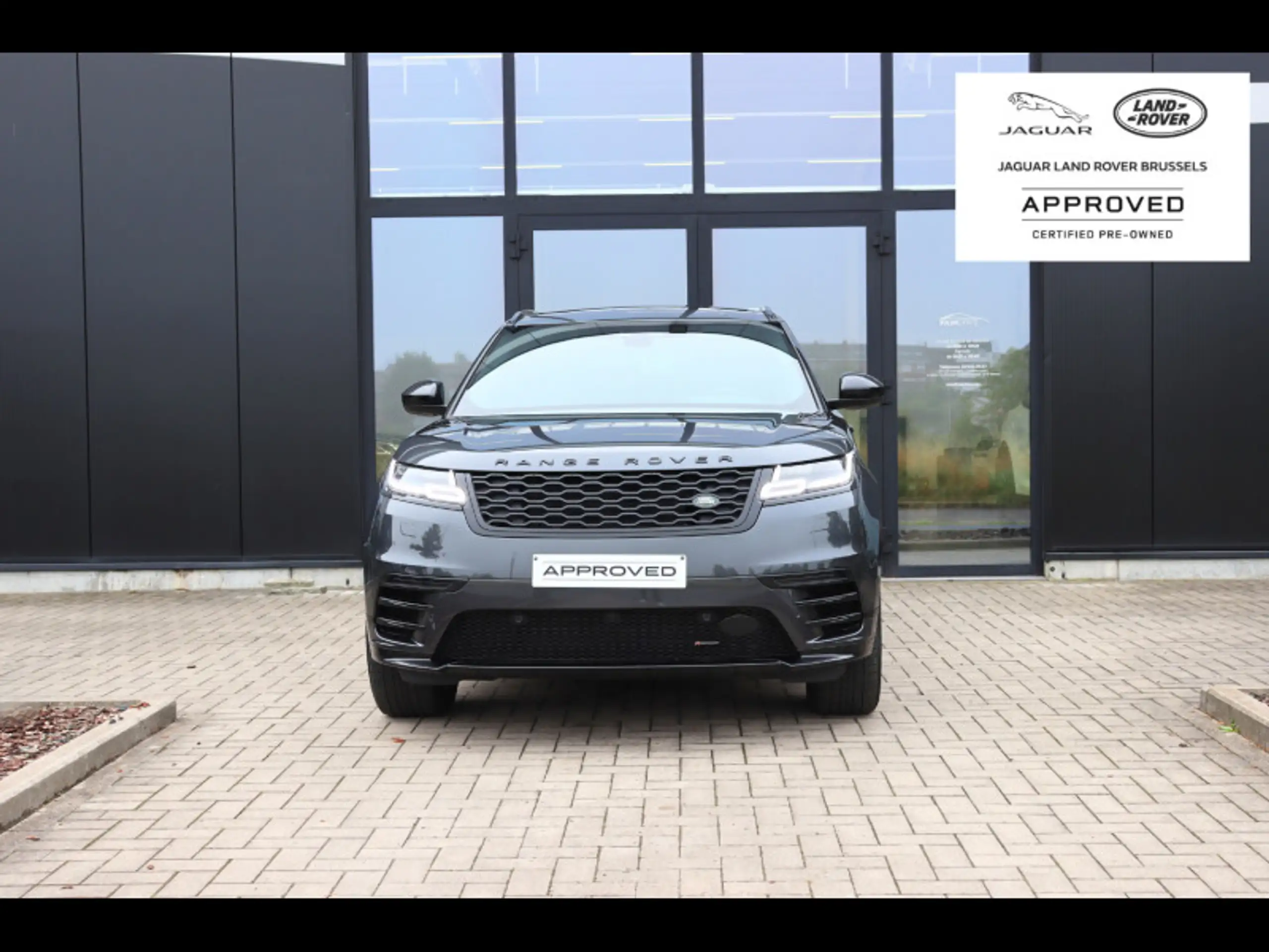 Land Rover - Range Rover Velar