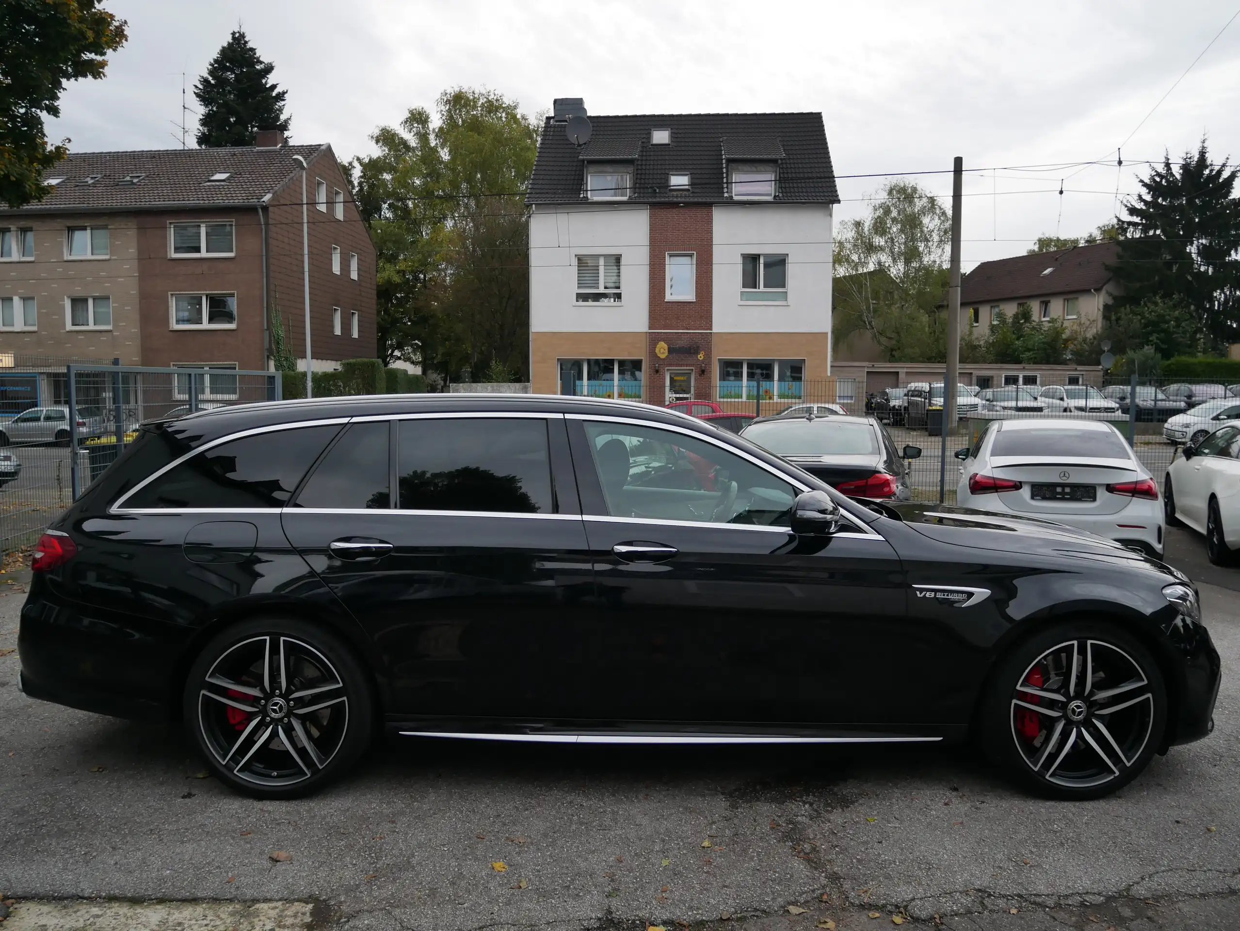 Mercedes-Benz - E 63 AMG