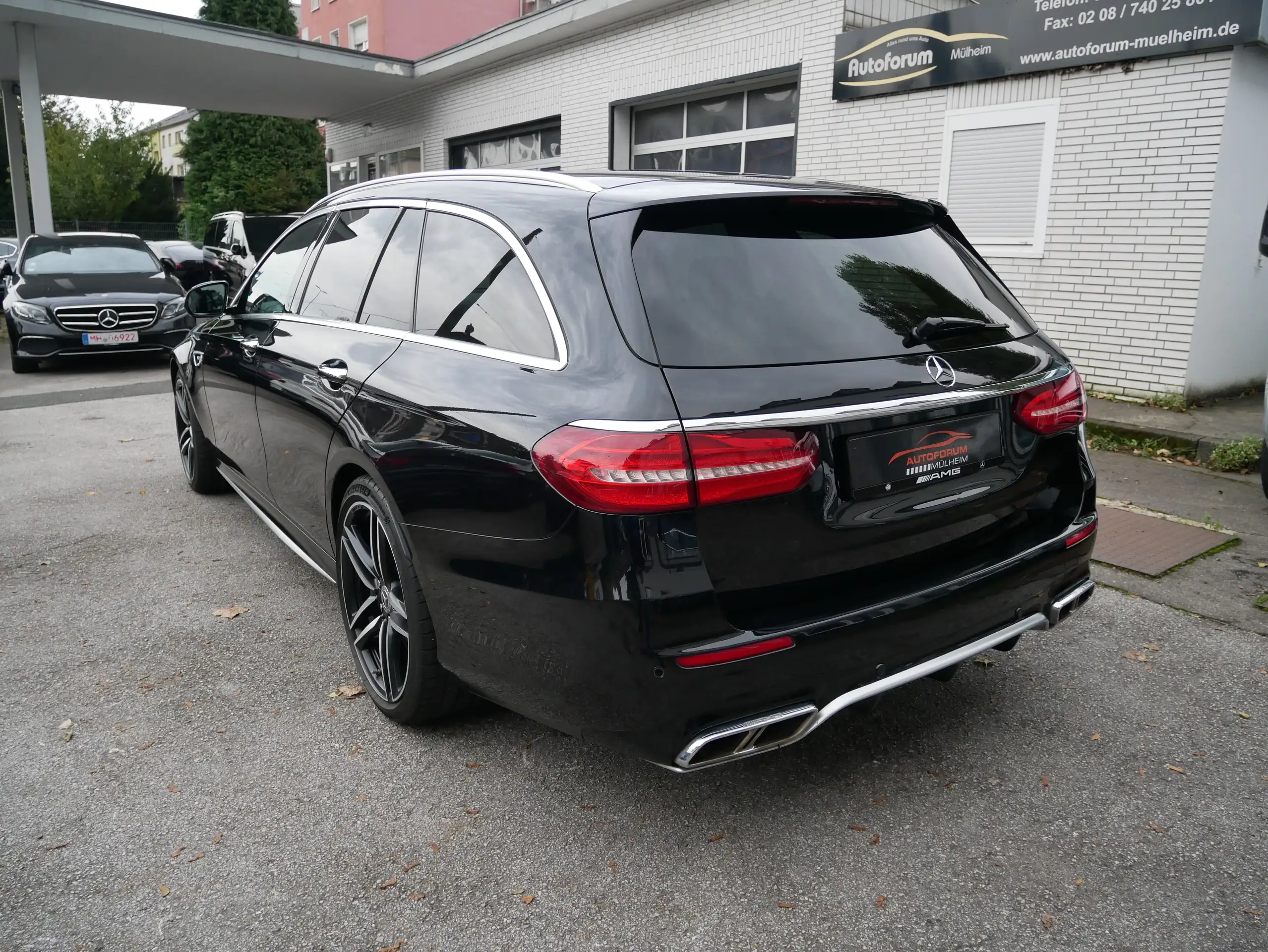 Mercedes-Benz - E 63 AMG