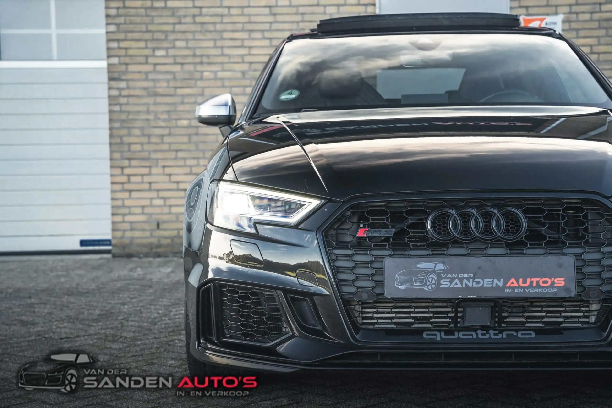 Audi - RS3