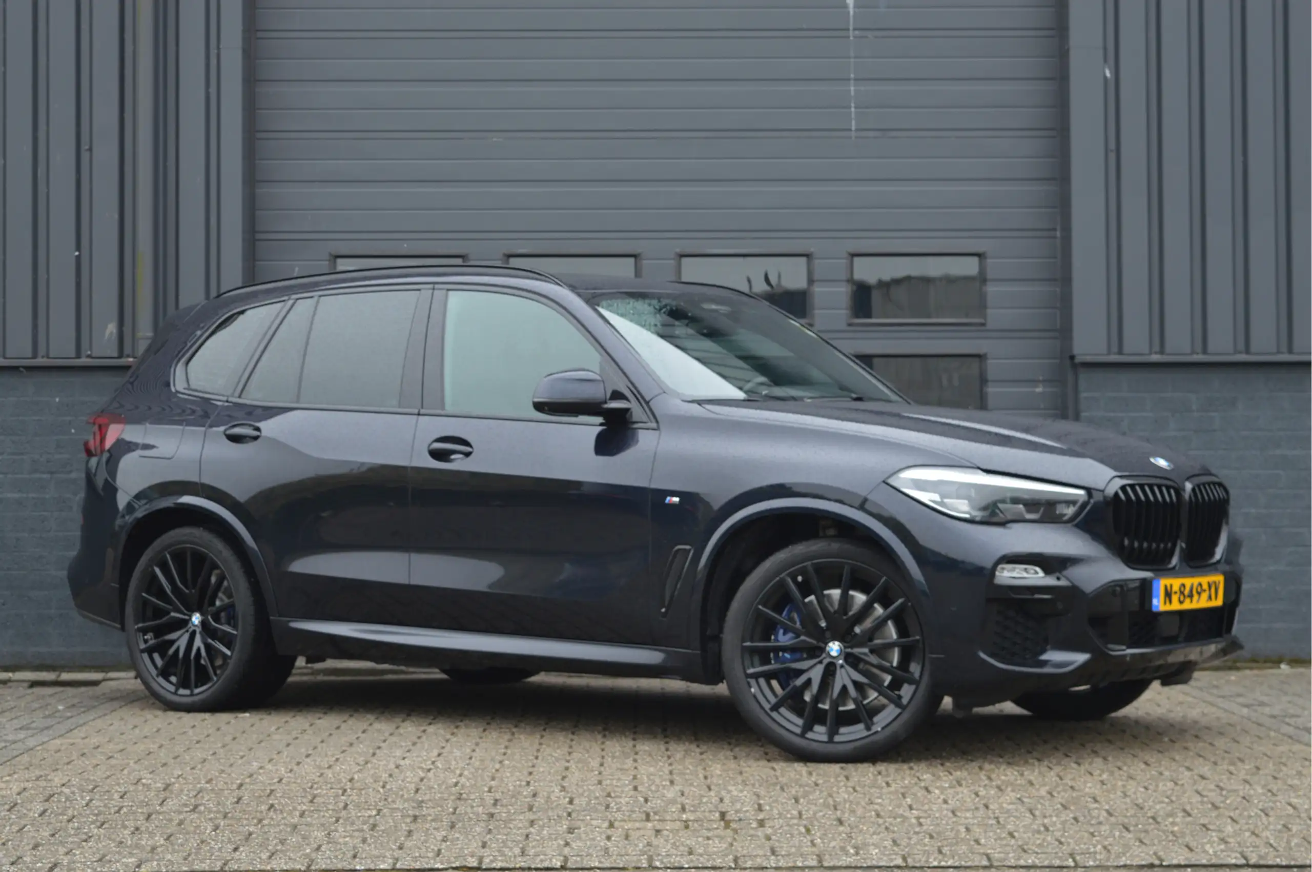 BMW - X5