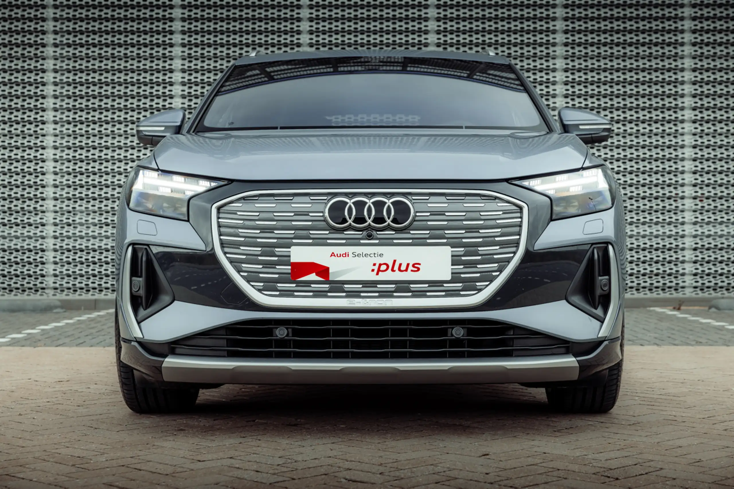 Audi - Q4 e-tron