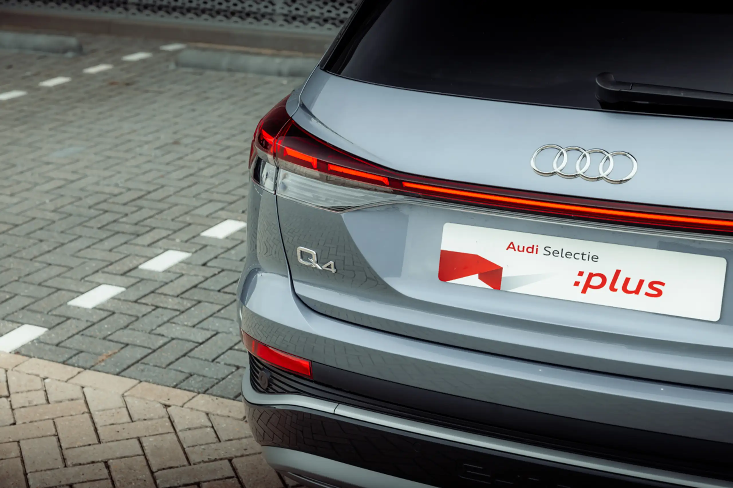 Audi - Q4 e-tron