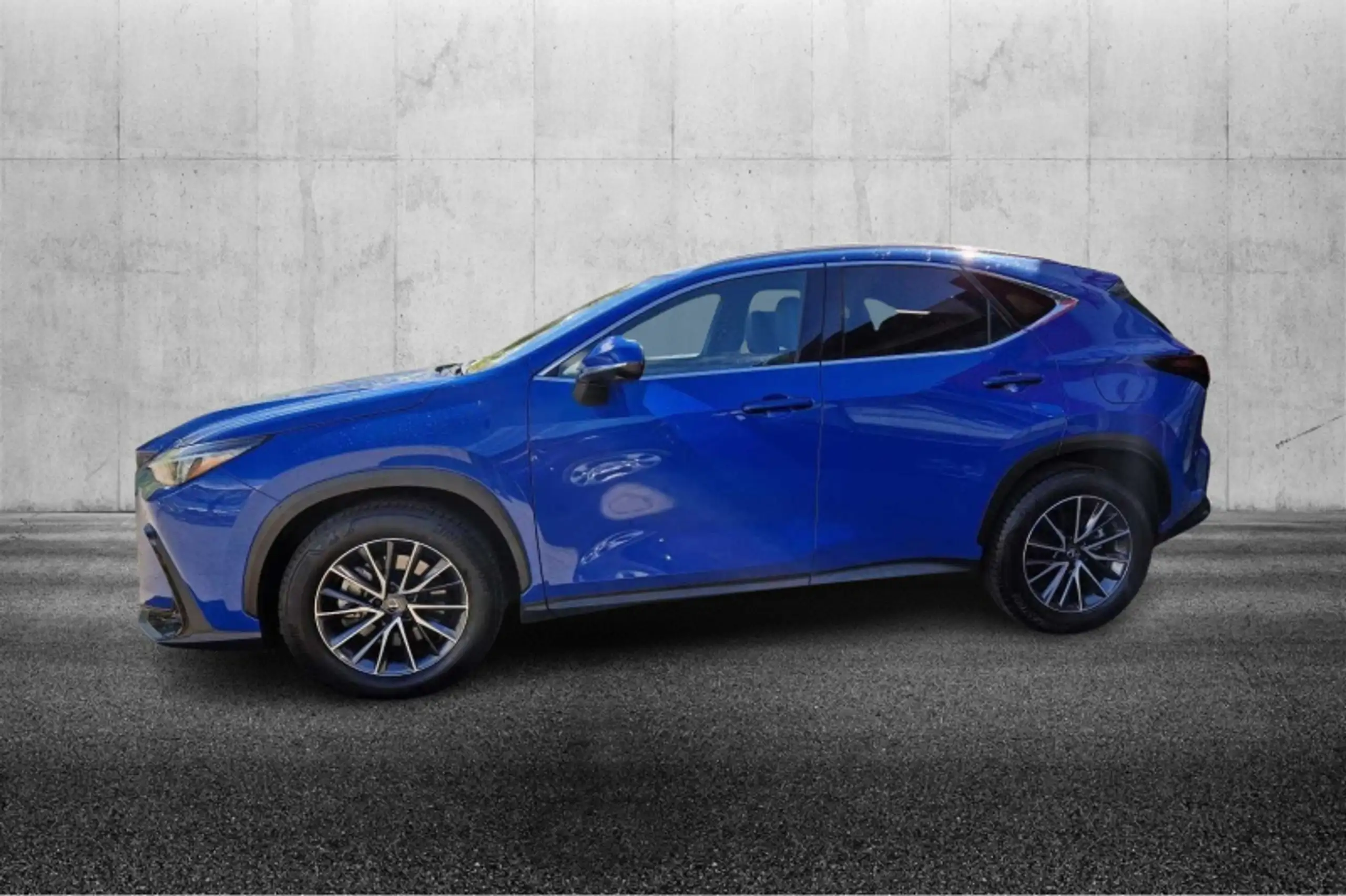 Lexus - NX 300