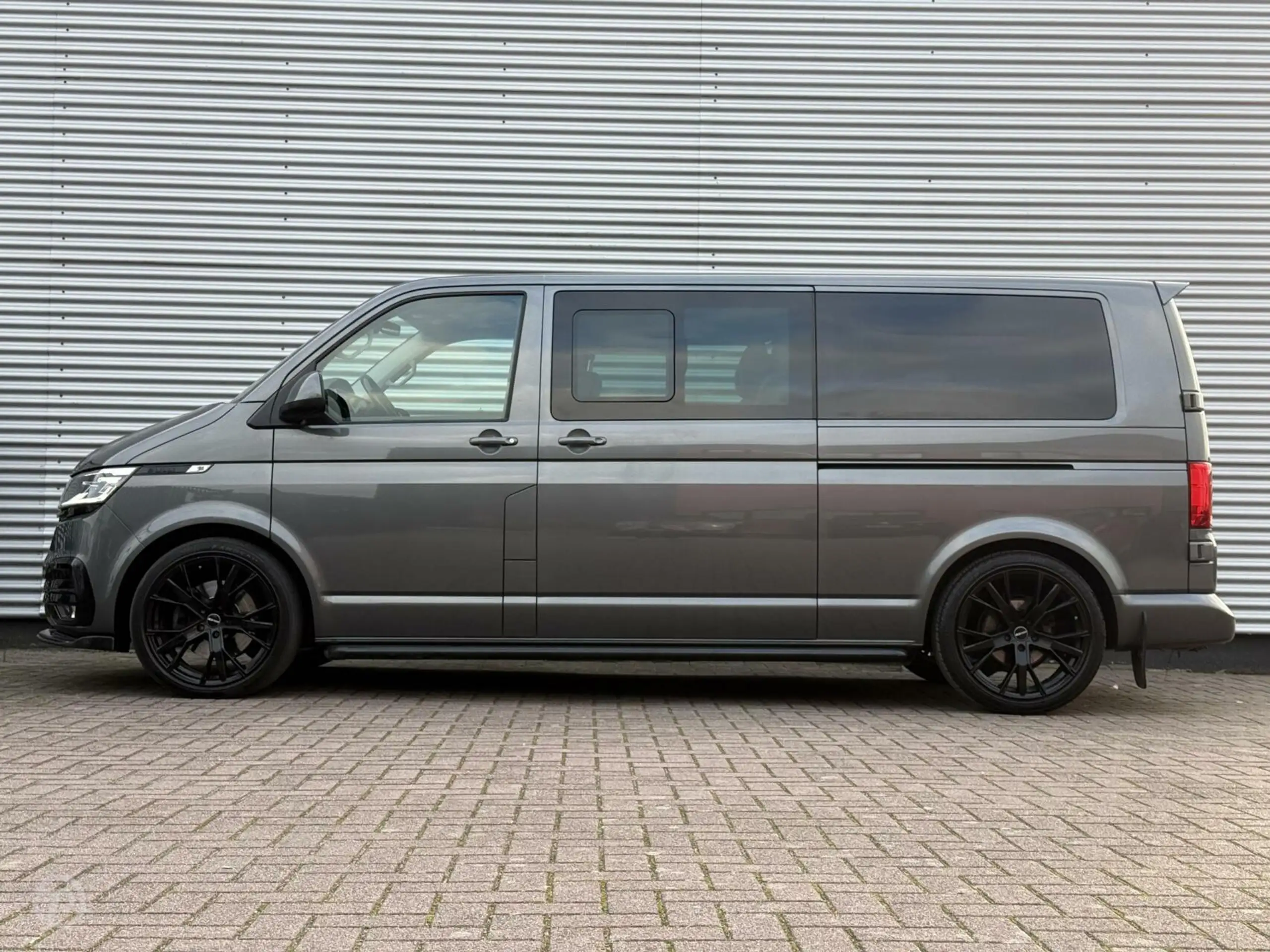 Volkswagen - T6.1 Transporter