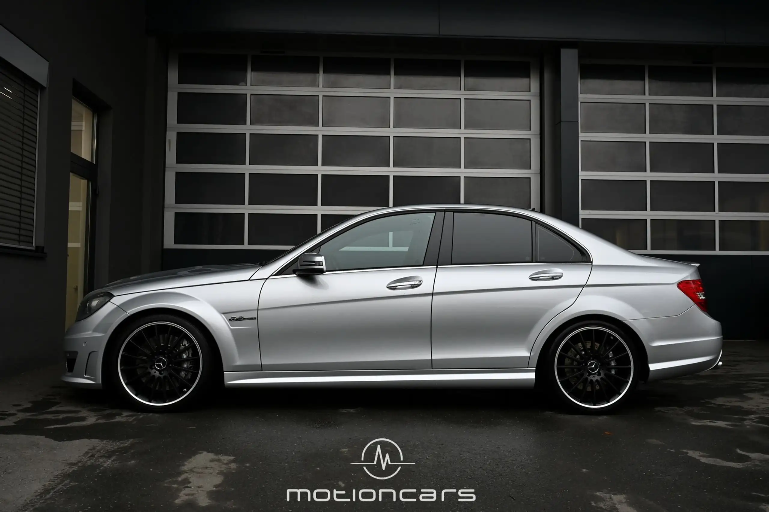 Mercedes-Benz - C 63 AMG