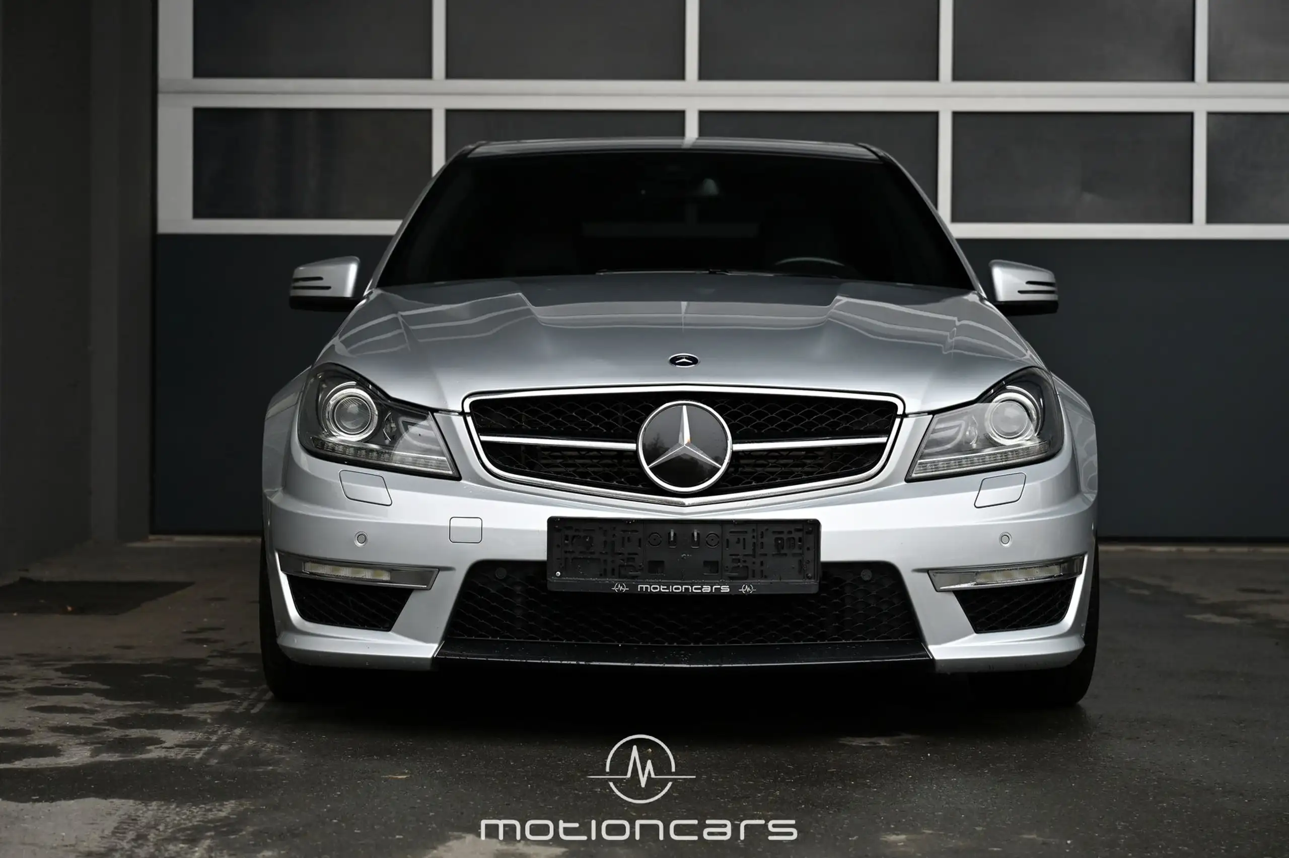 Mercedes-Benz - C 63 AMG