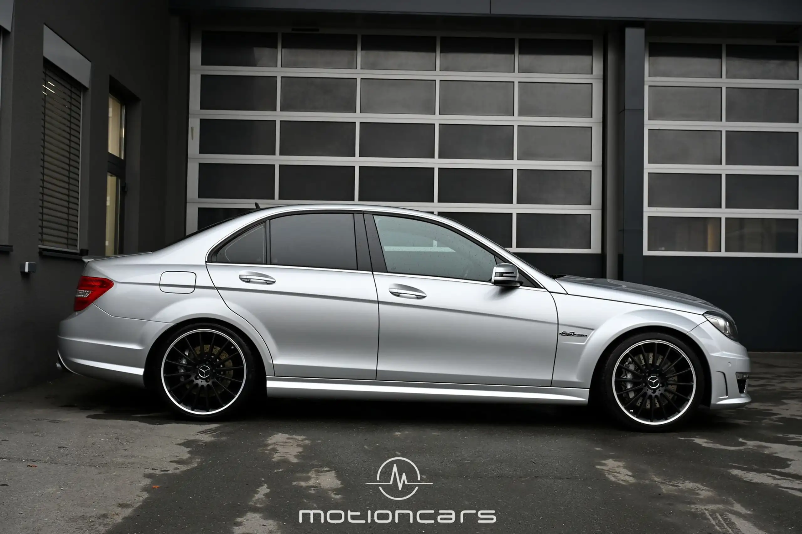 Mercedes-Benz - C 63 AMG