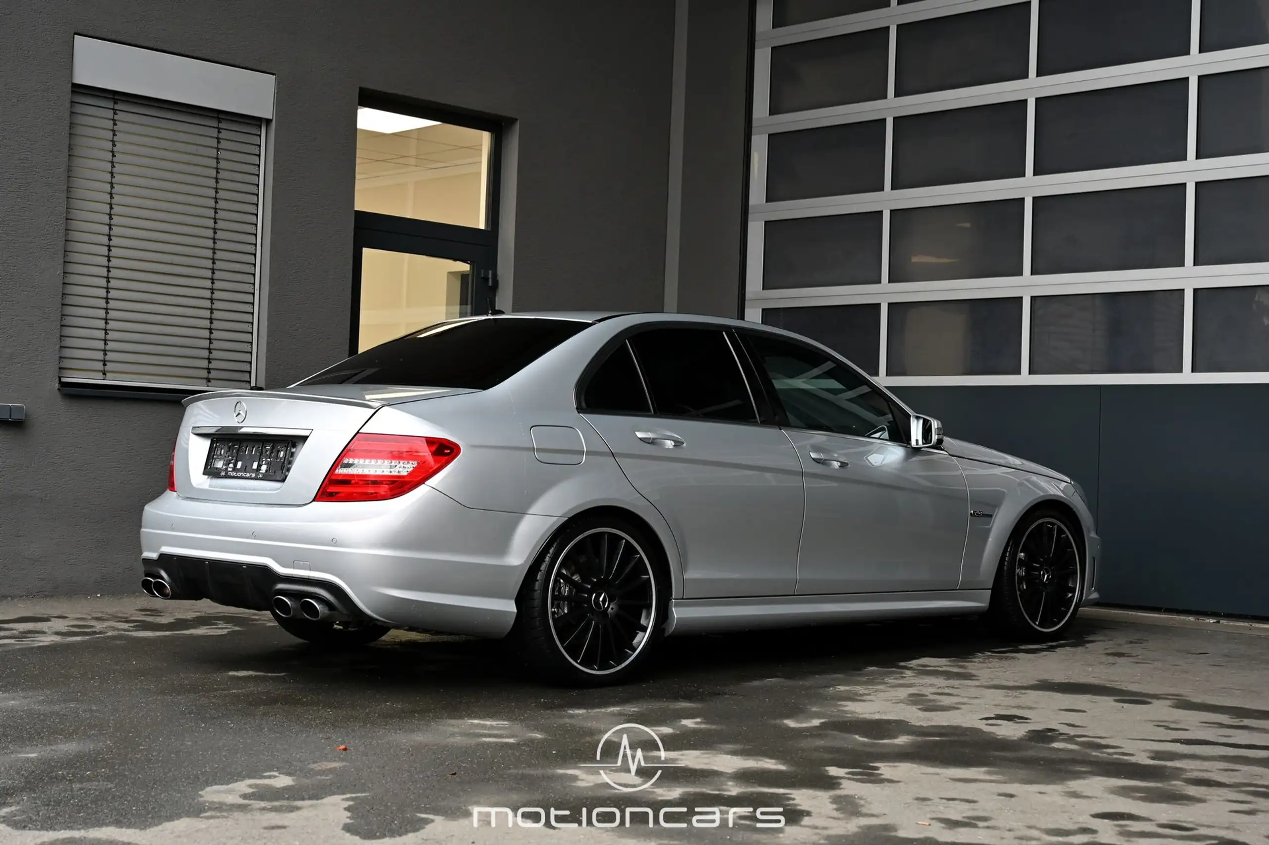 Mercedes-Benz - C 63 AMG