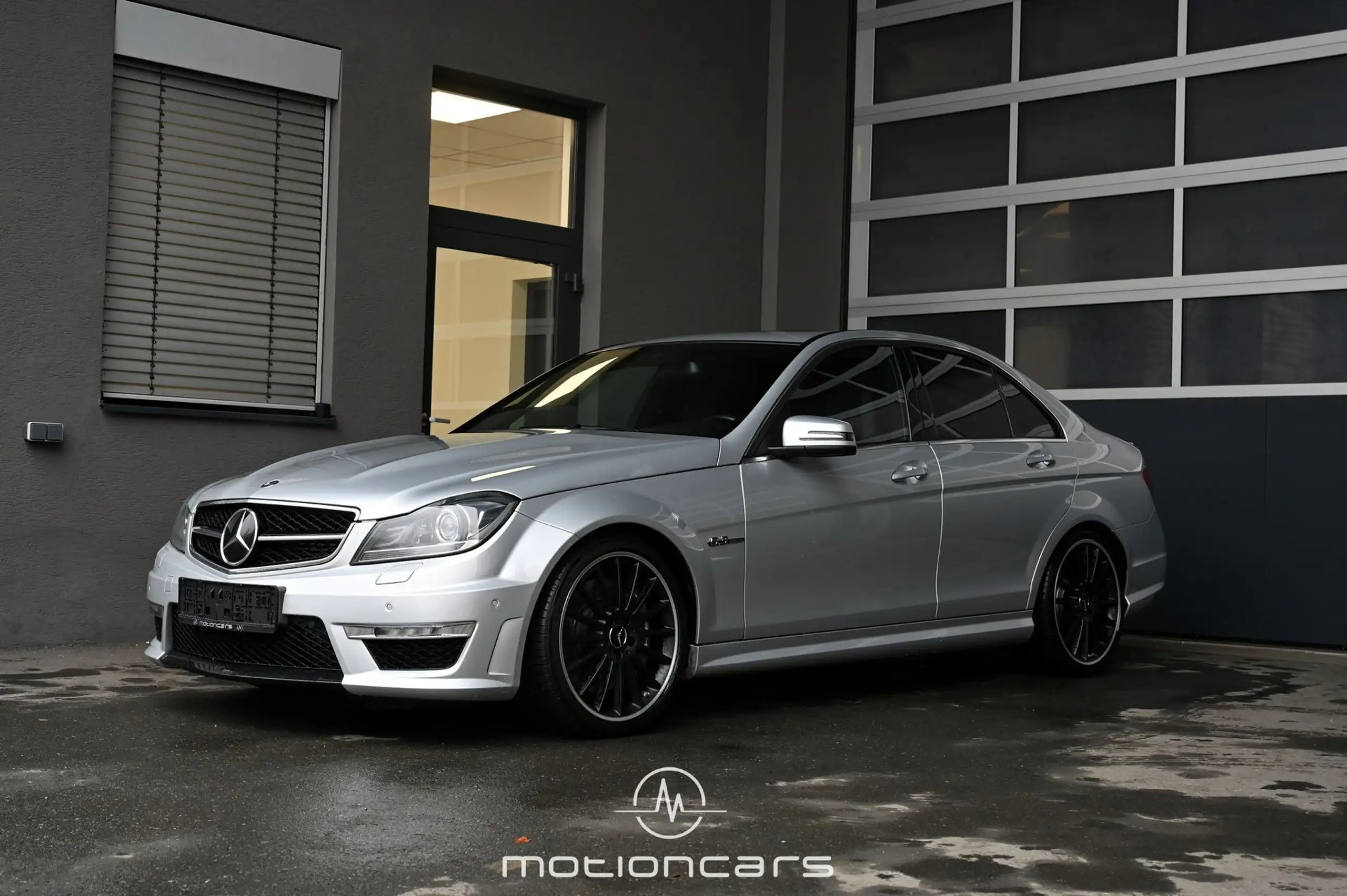 Mercedes-Benz - C 63 AMG