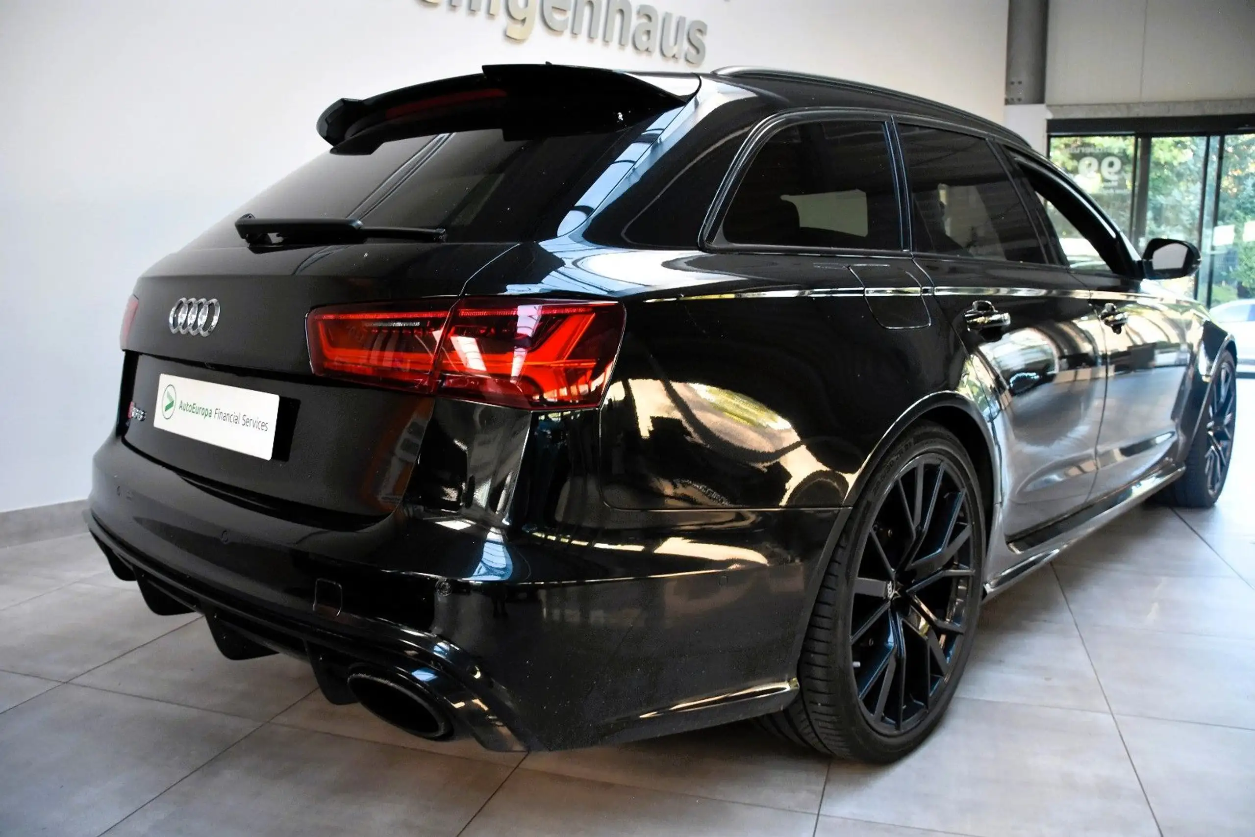 Audi - RS6