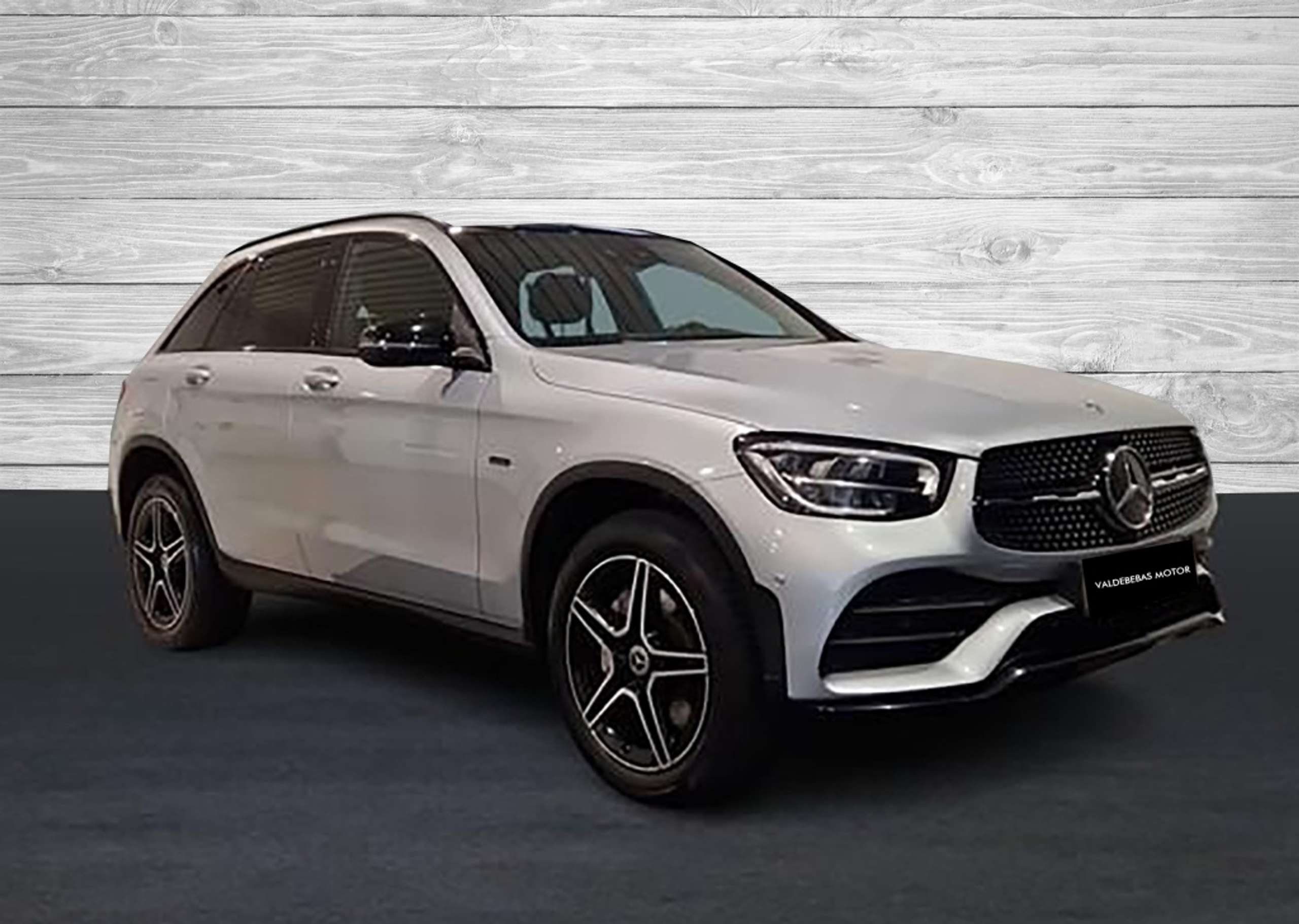 Mercedes-Benz - GLC 300