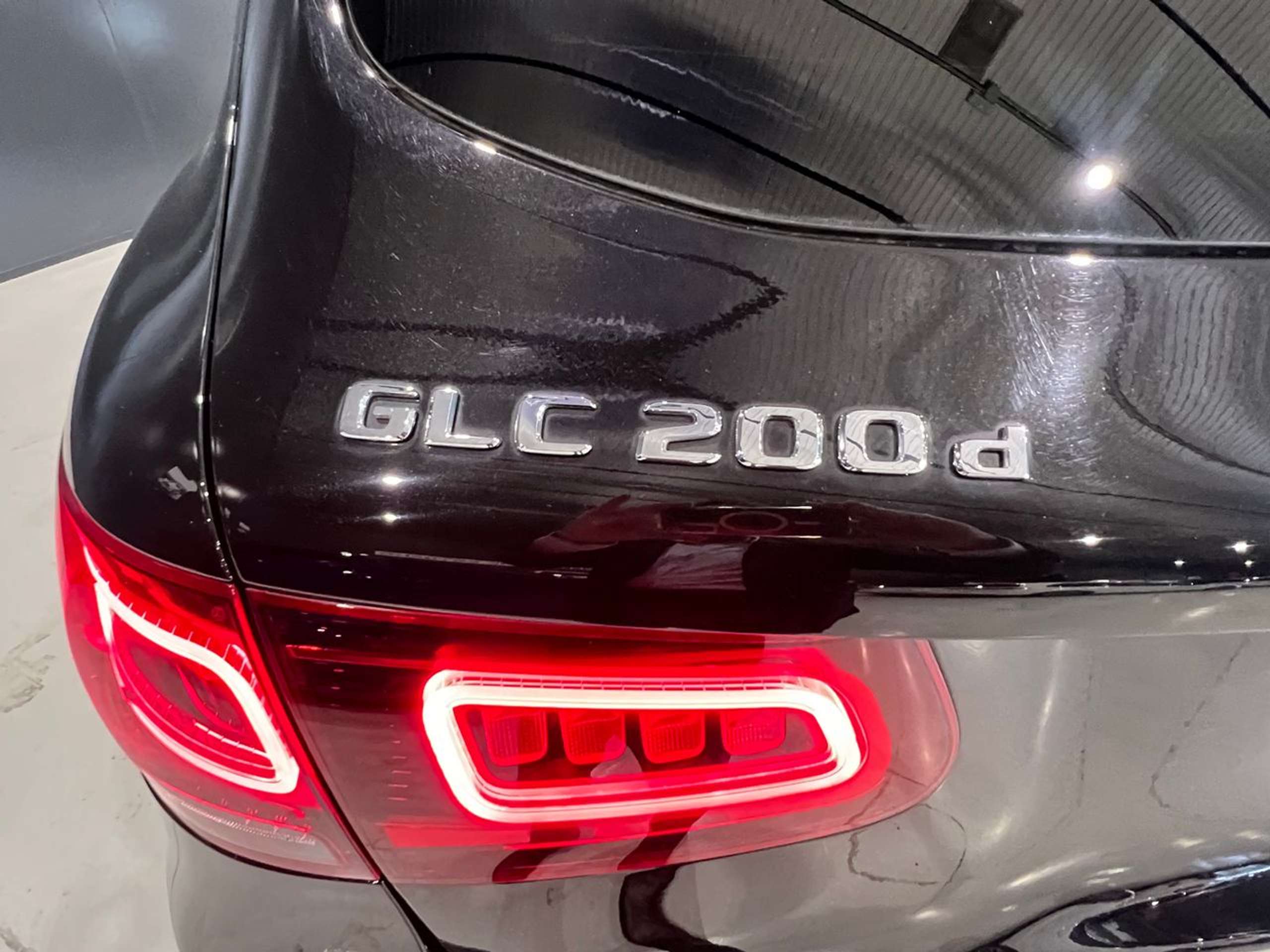 Mercedes-Benz - GLC 200