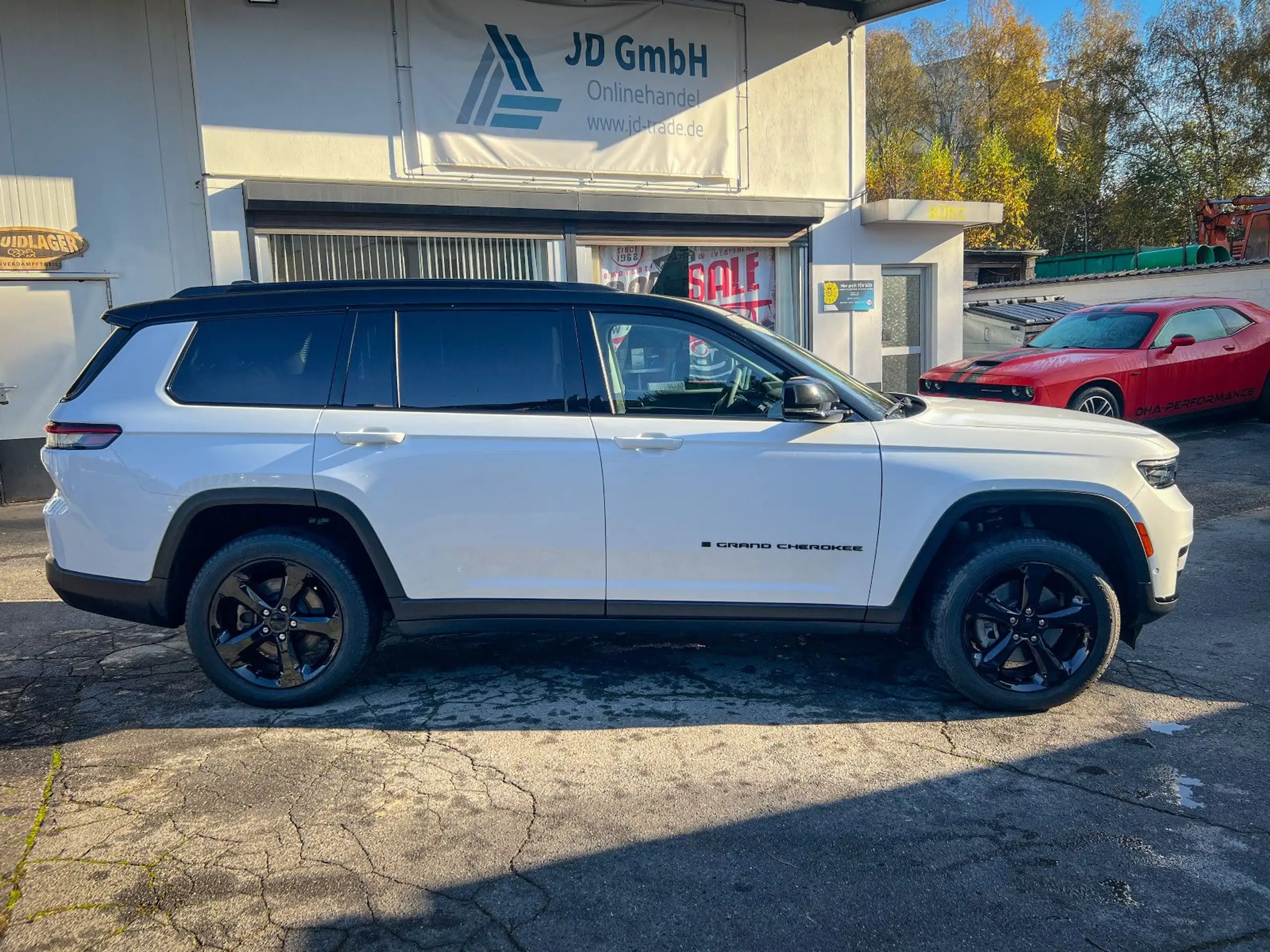 Jeep - Grand Cherokee