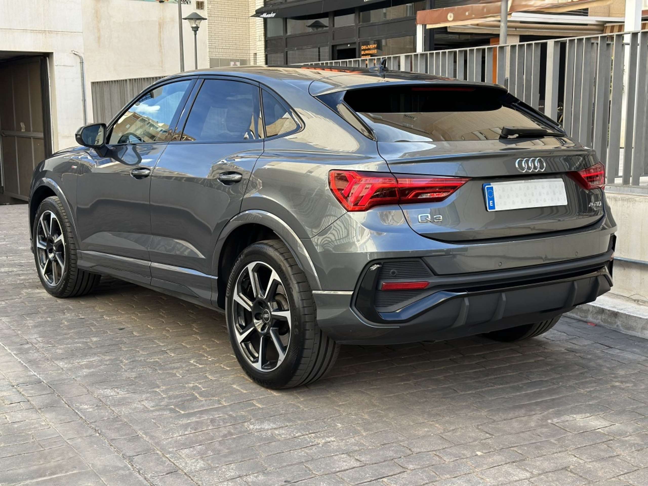 Audi - Q3