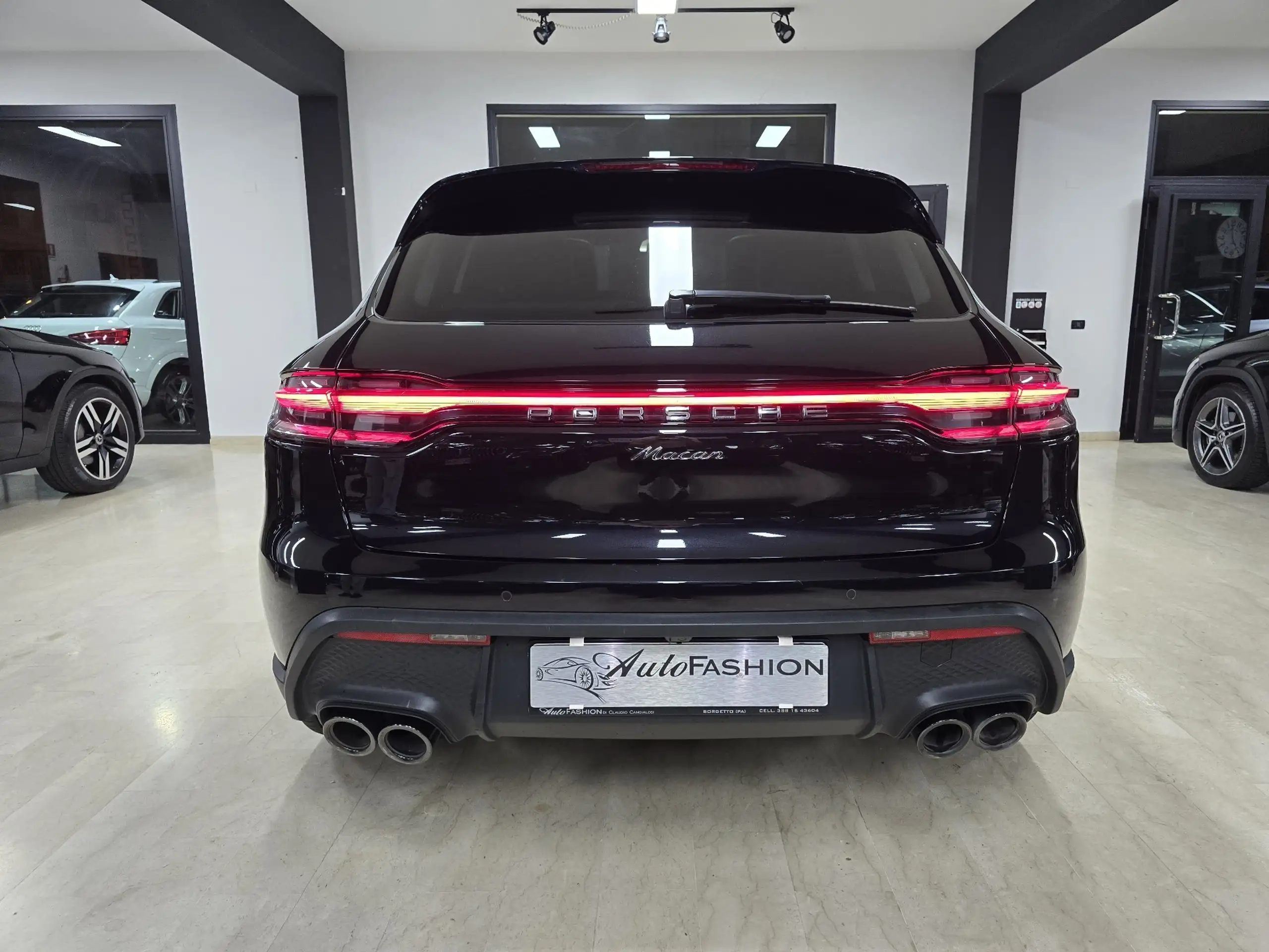 Porsche - Macan