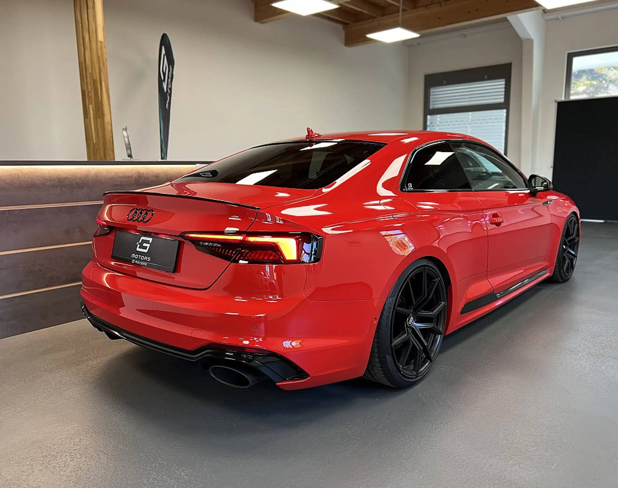 Audi - RS5