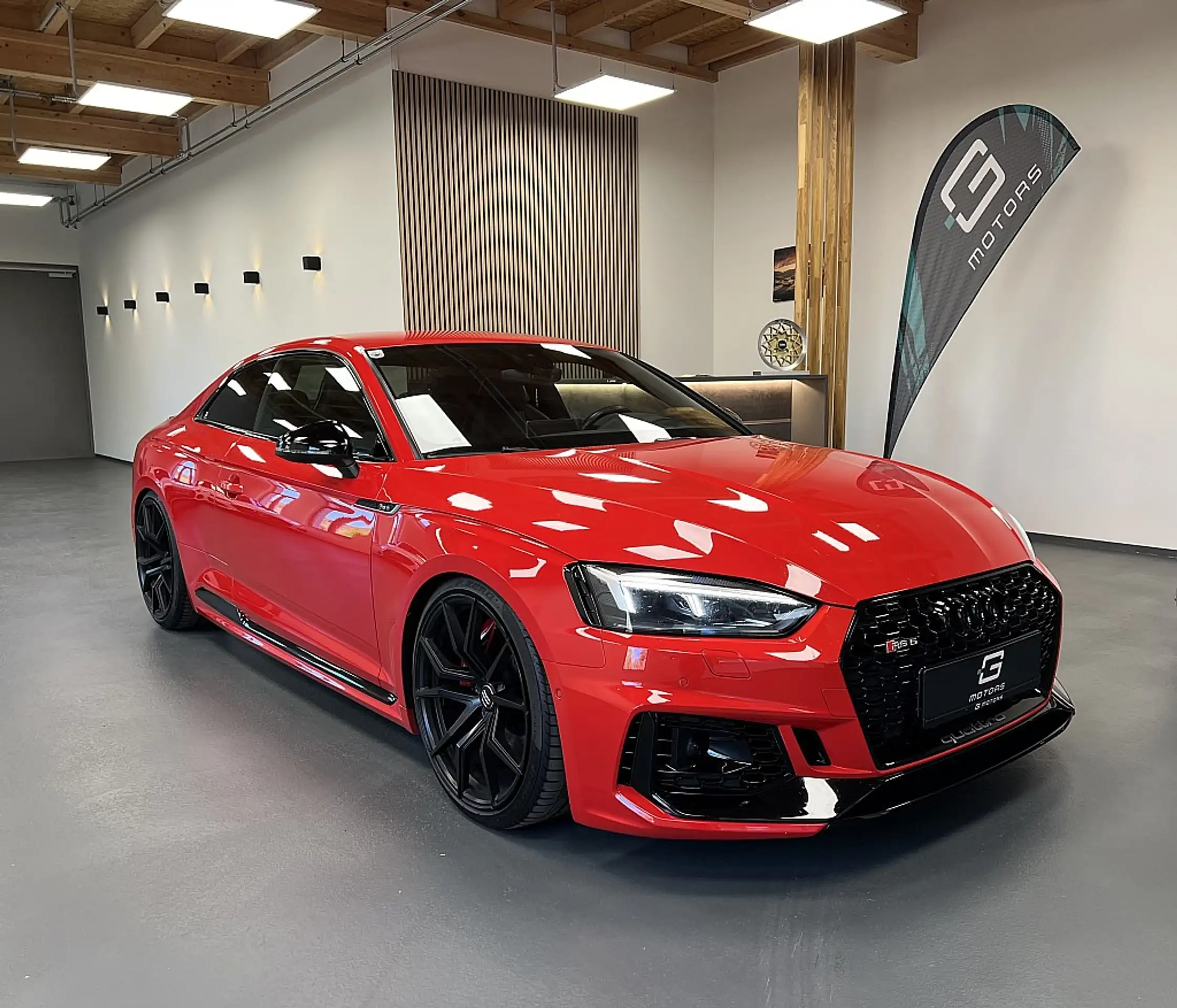 Audi - RS5