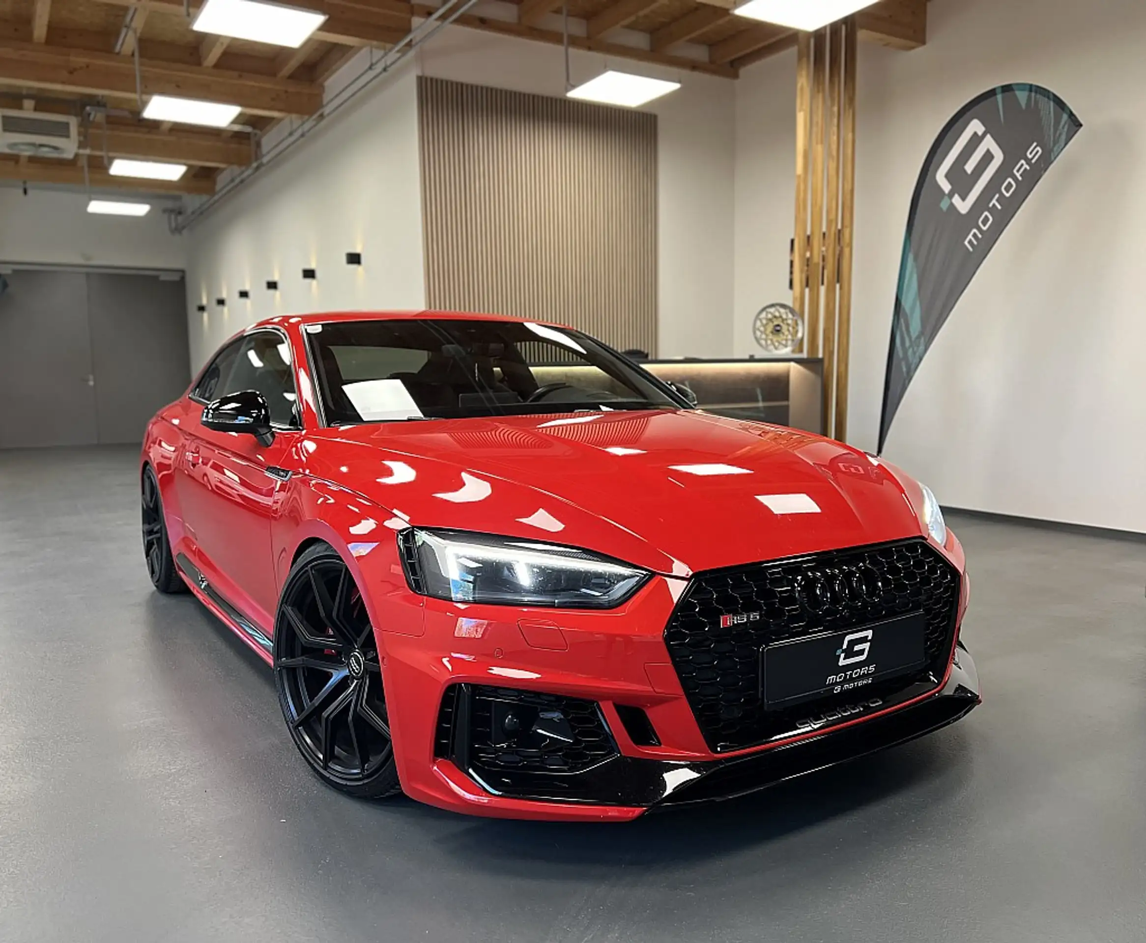 Audi - RS5