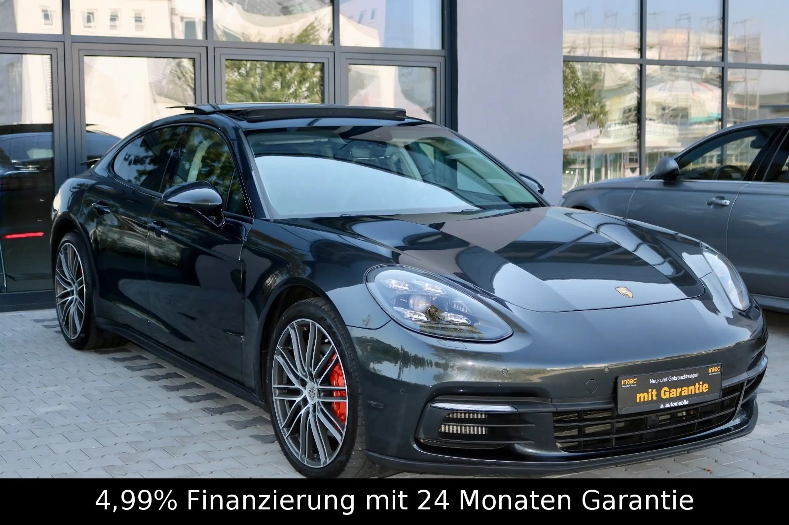 Porsche - Panamera