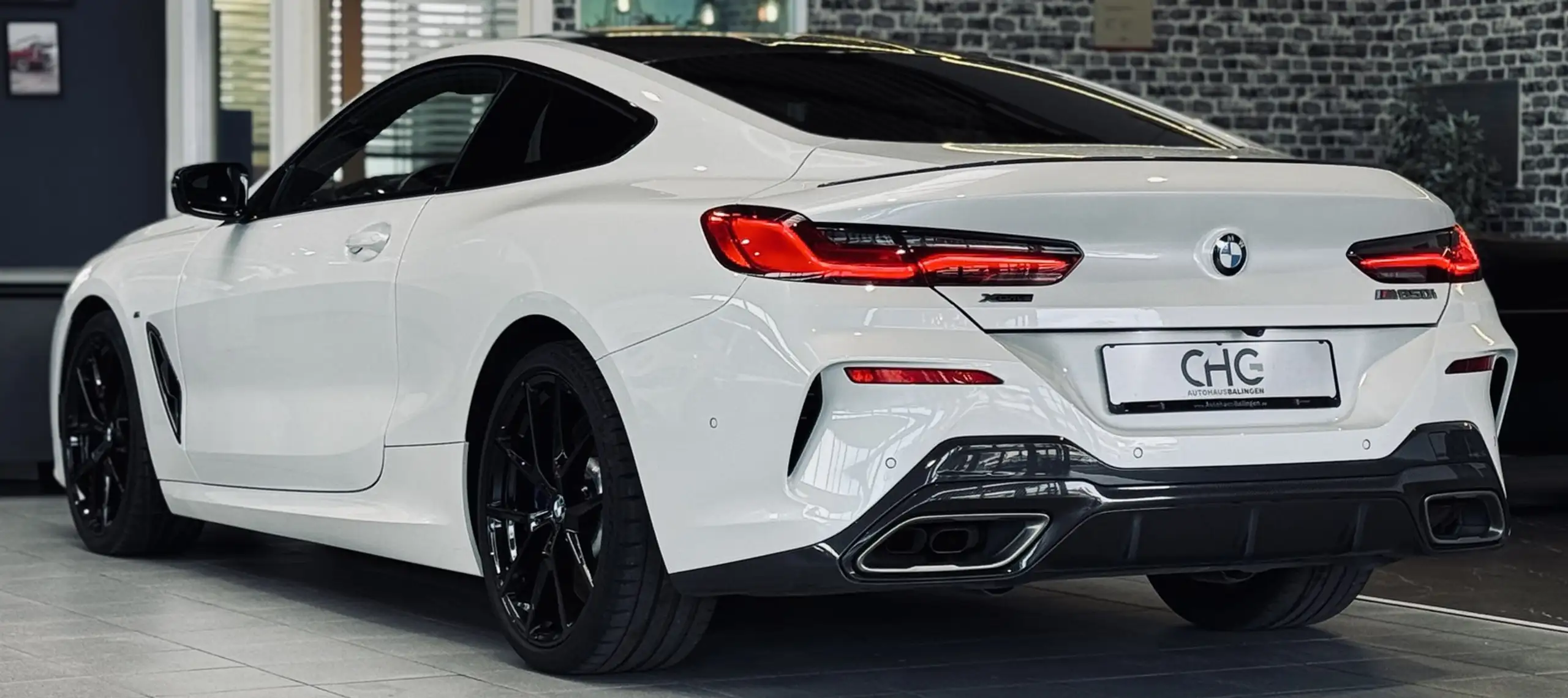 BMW - M850