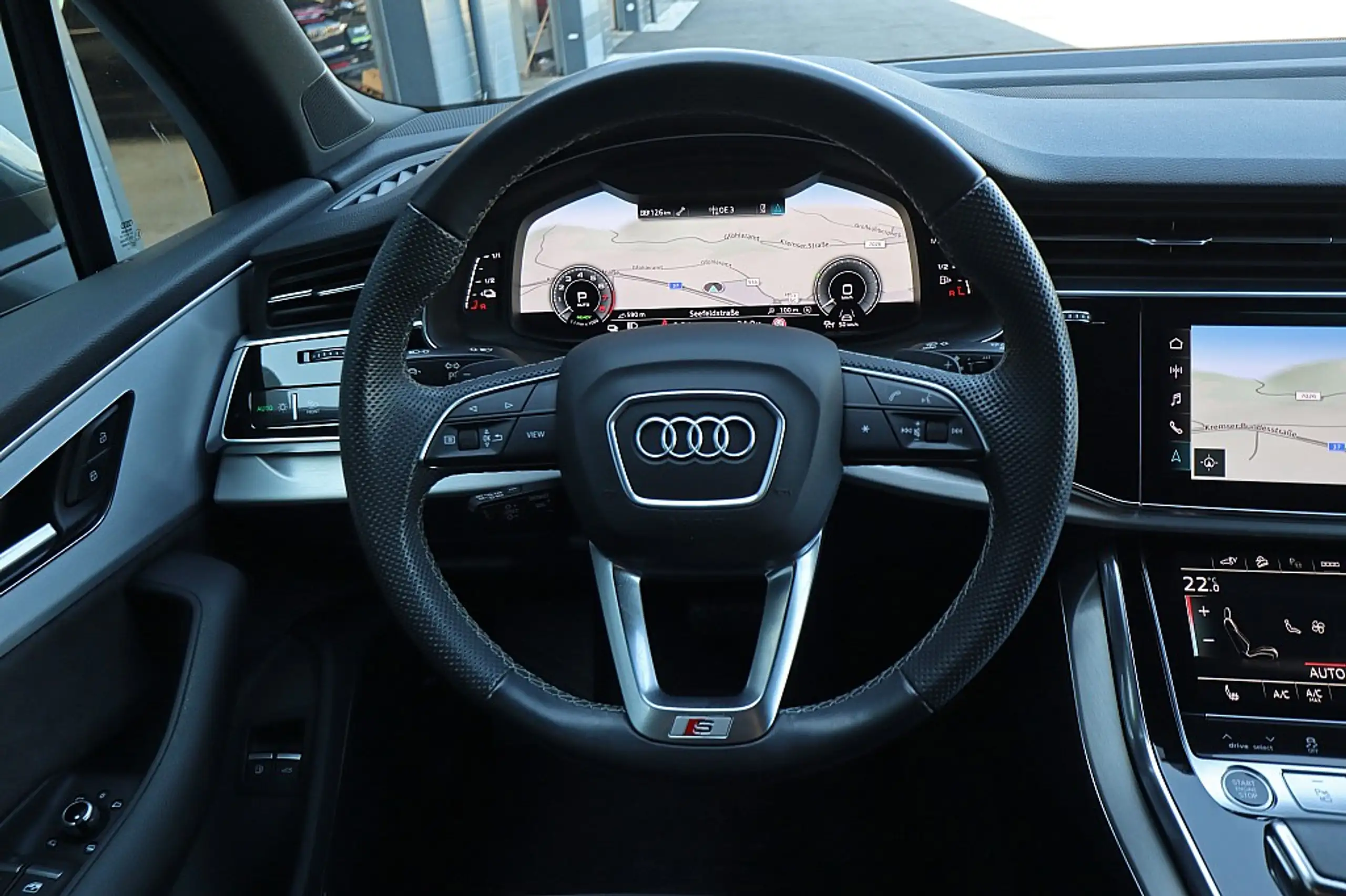 Audi - Q7