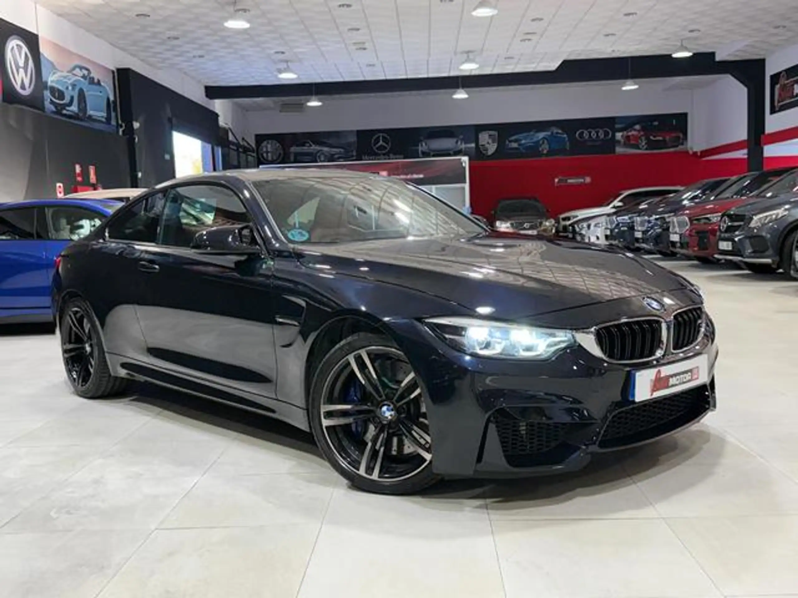 BMW - M4